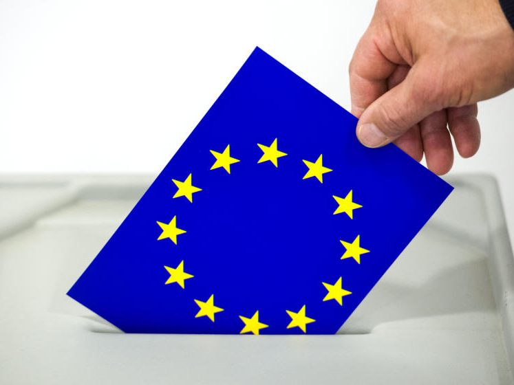 Am Sonntag, den 9. Juni, findet die EU-Wahl statt. Am Sonntag, den 9. Juni, findet die EU-Wahl statt.