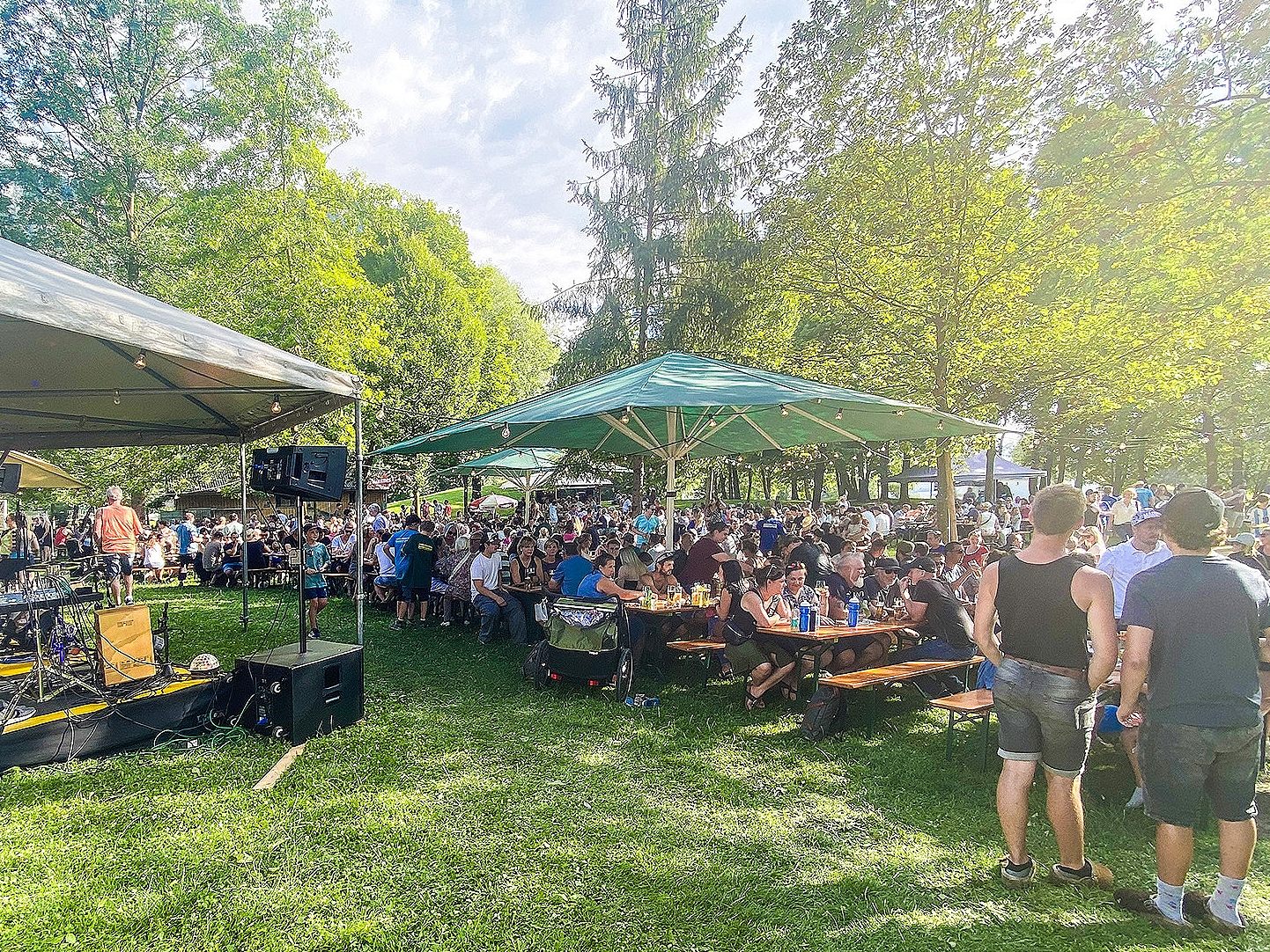 Am Samstag, 6. Juli lädt die Mühlebacher Fasnatzunft zur großen Gartenparty mit Familienprogramm für Groß und Klein. Am Samstag, 6. Juli lädt die Mühlebacher Fasnatzunft zur großen Gartenparty mit Familienprogramm für Groß und Klein.