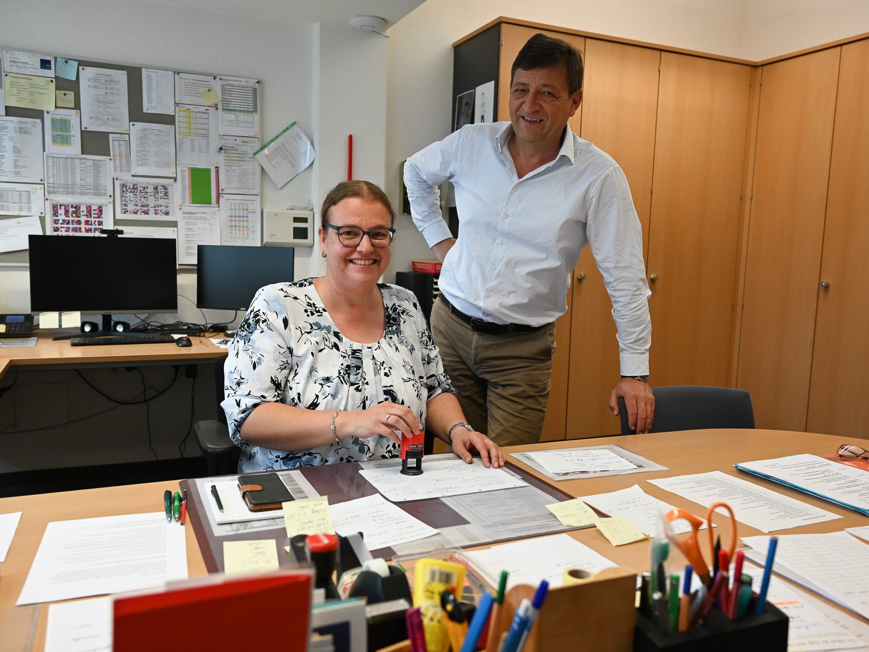 Direktor Gerd Neururer von der Mittelschule Rheindorf übergibt Ende des Schuljahres die Leitung an Christine Hopfner. Direktor Gerd Neururer von der Mittelschule Rheindorf übergibt Ende des Schuljahres die Leitung an Christine Hopfner.