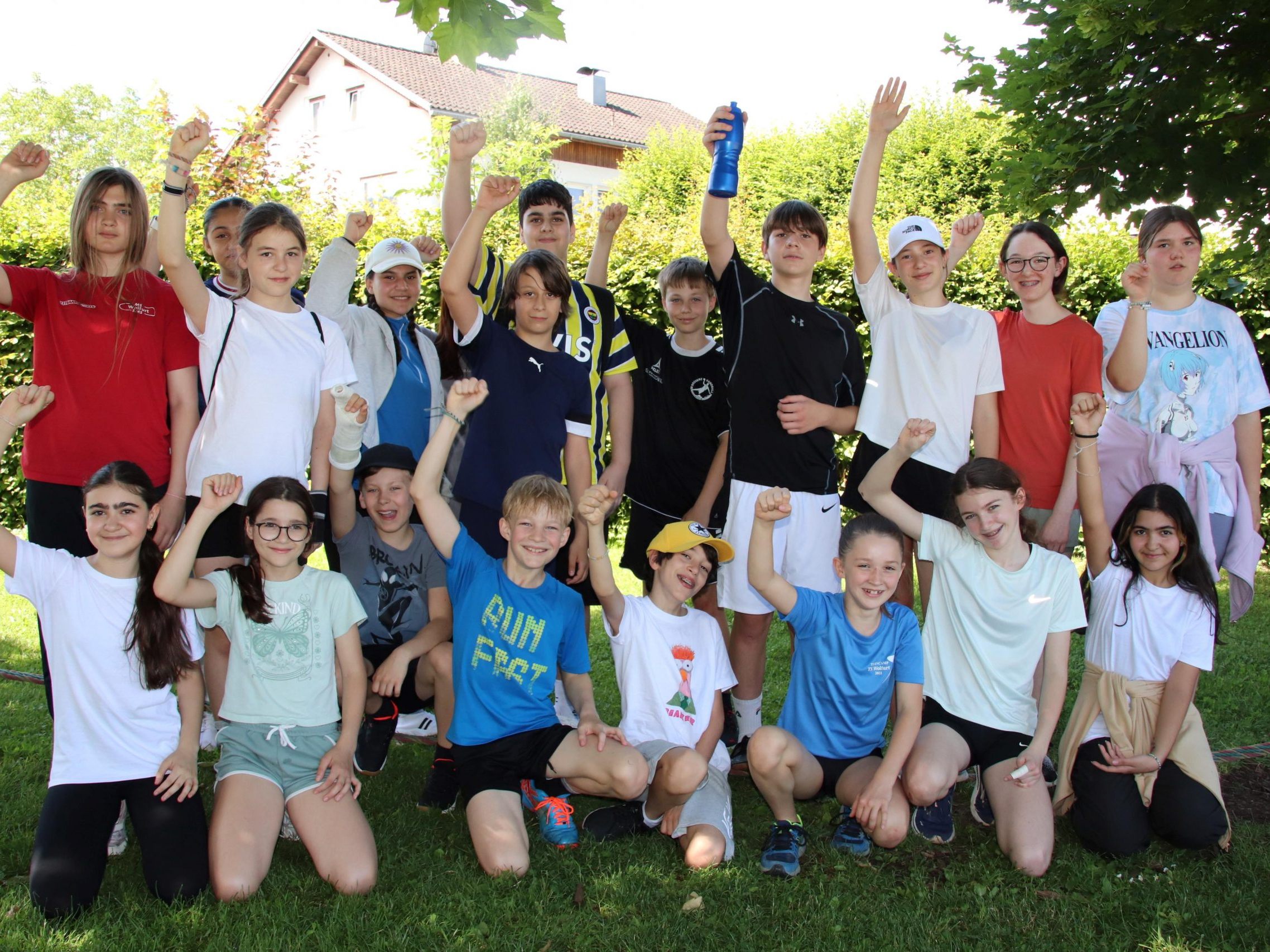 Die 2b Klasse der MS Wolfurt freute sich über den 5. Platz. Die 2b Klasse der MS Wolfurt freute sich über den 5. Platz.