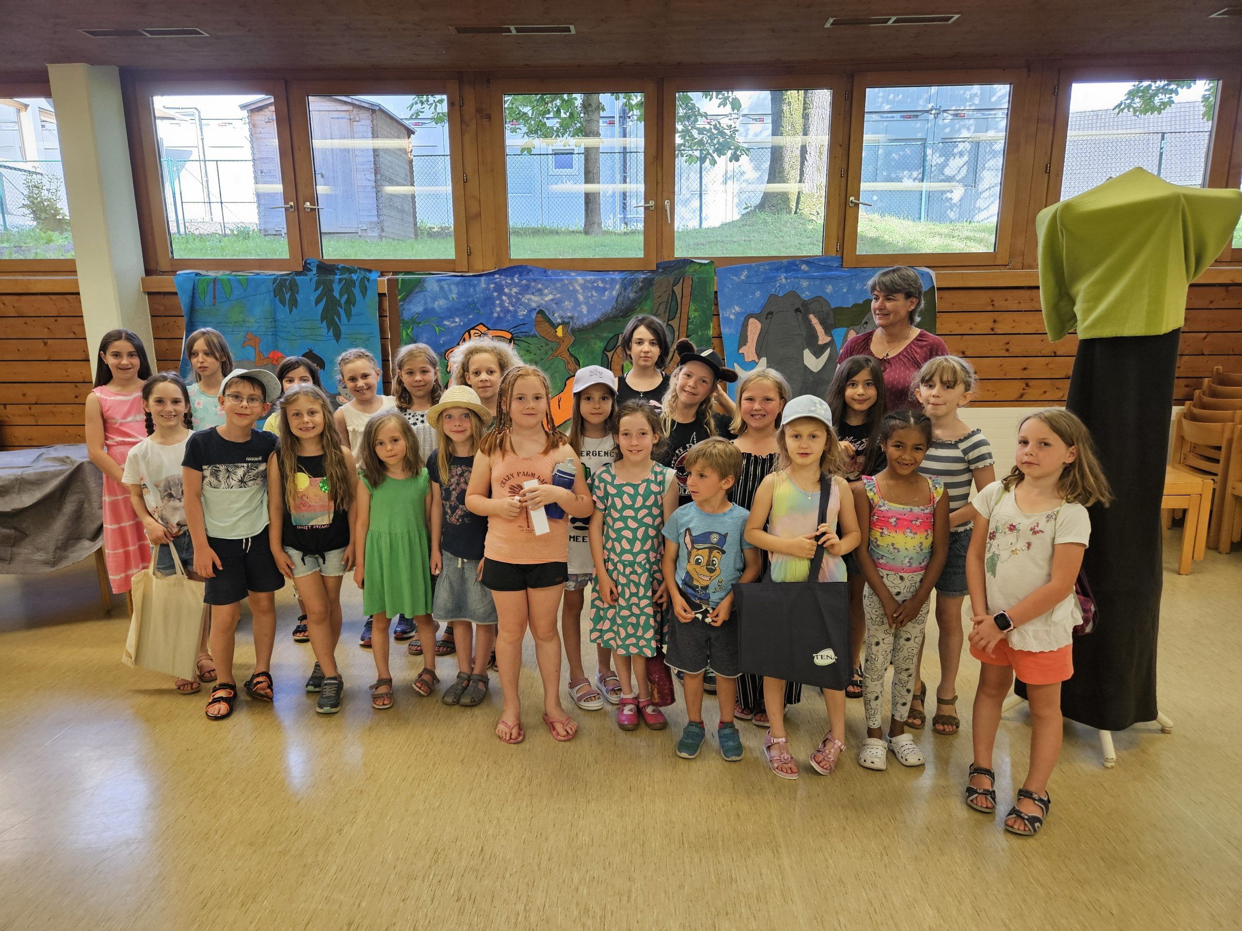 Kinderchor des Frohsinn Nofels.