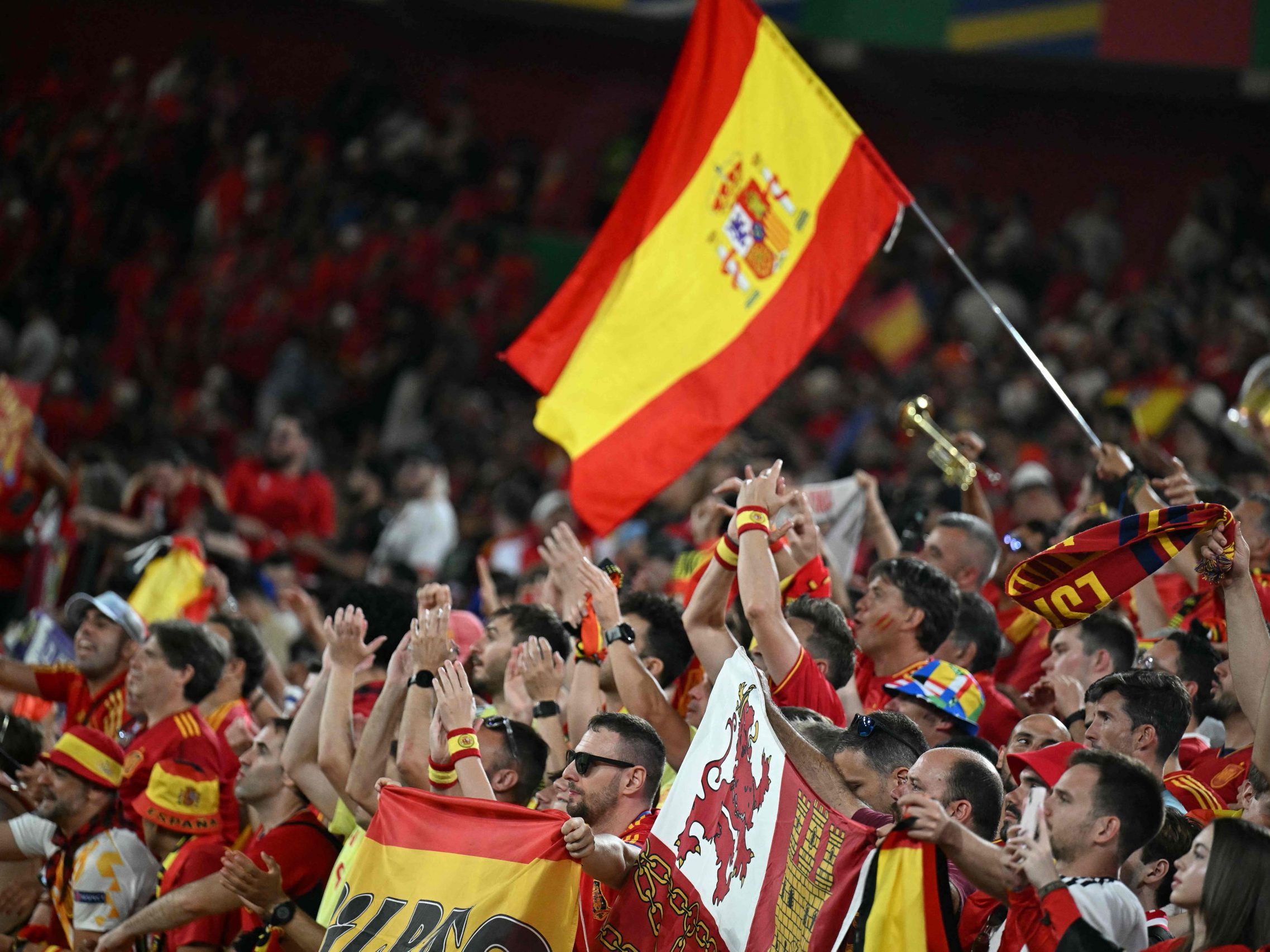Spanien geht als Favorit ins Achtelfinal-Spiel gegen Georgien.