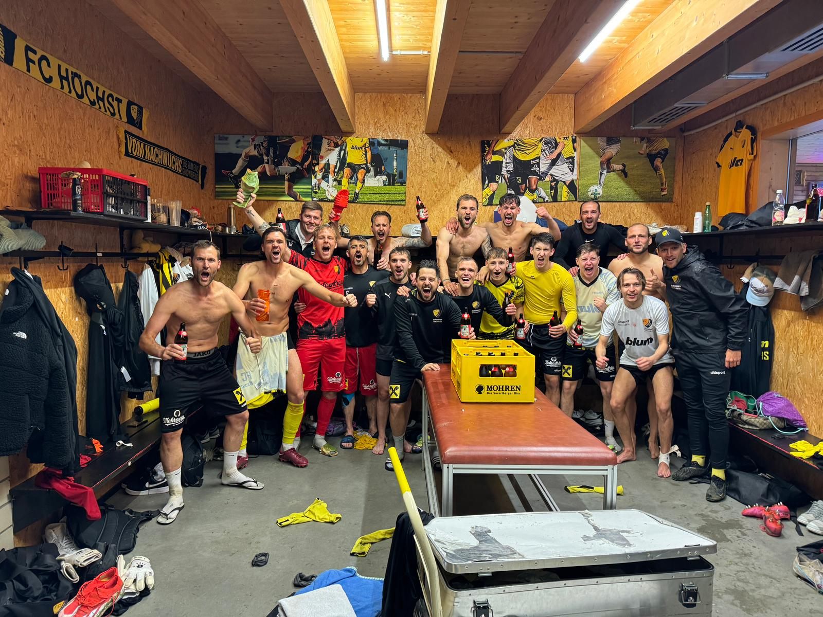 Drei Spiele, drei Siege: Der FC Höchst beendet die englische Woche perfekt.