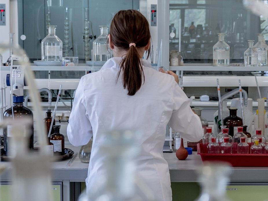 Die Chemie-KV-Verhandlungen gehen nach den Warnstreiks weiter.