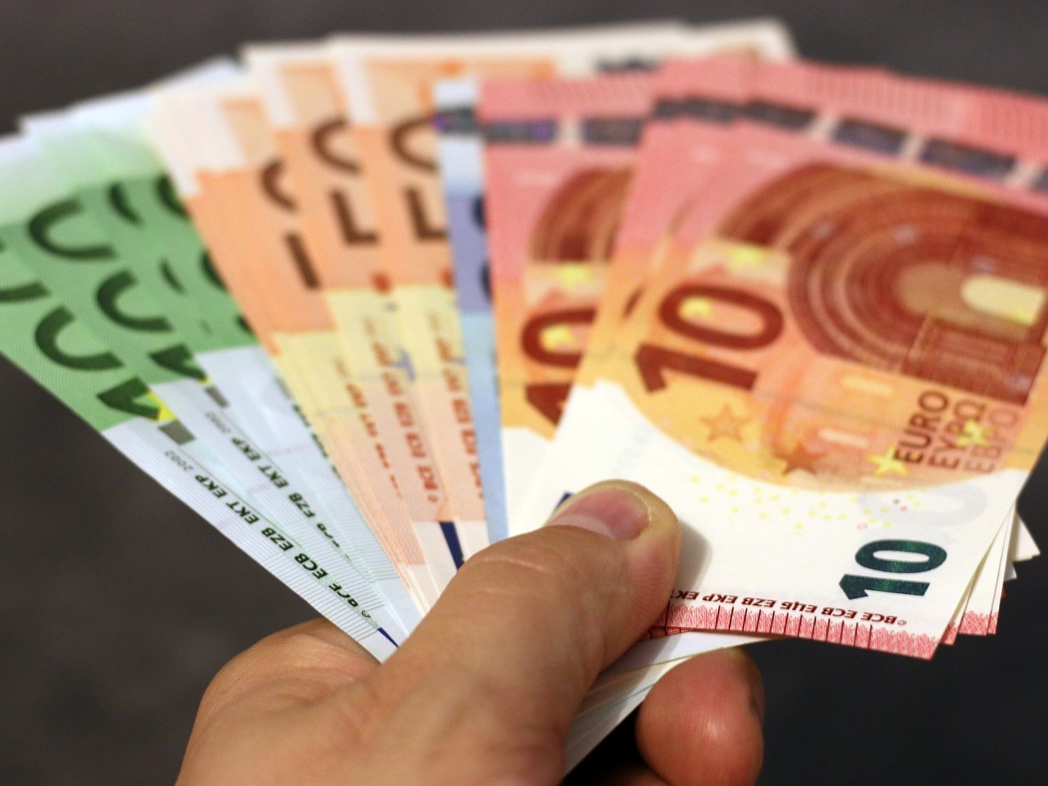 Die Pauschalförderung beträgt bis zu 2.685 Euro.