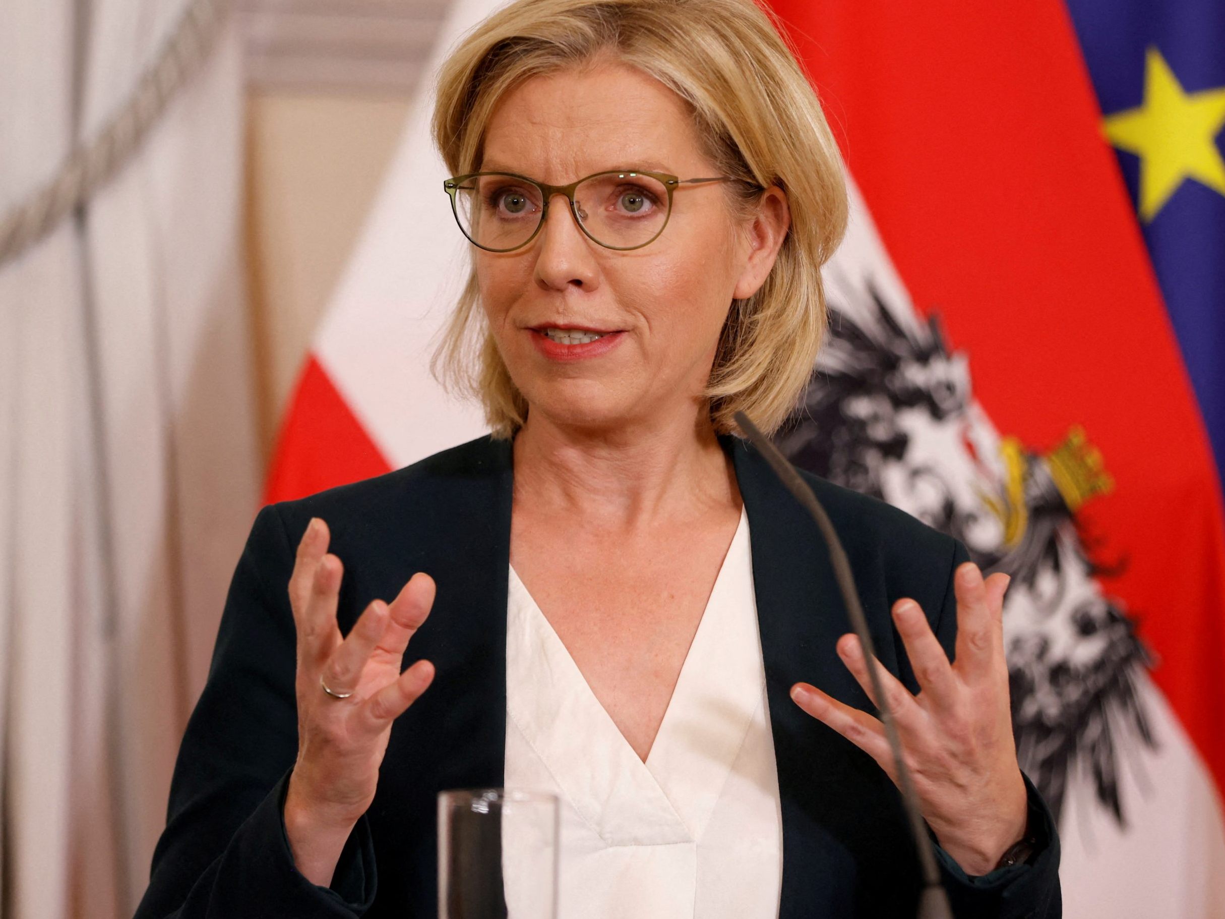 Die Förderung wird in Form einer Pauschale in Höhe von 5.000 Euro vergeben und ist mit maximal 30 Prozent der förderungsfähigen Investitionskosten begrenzt.