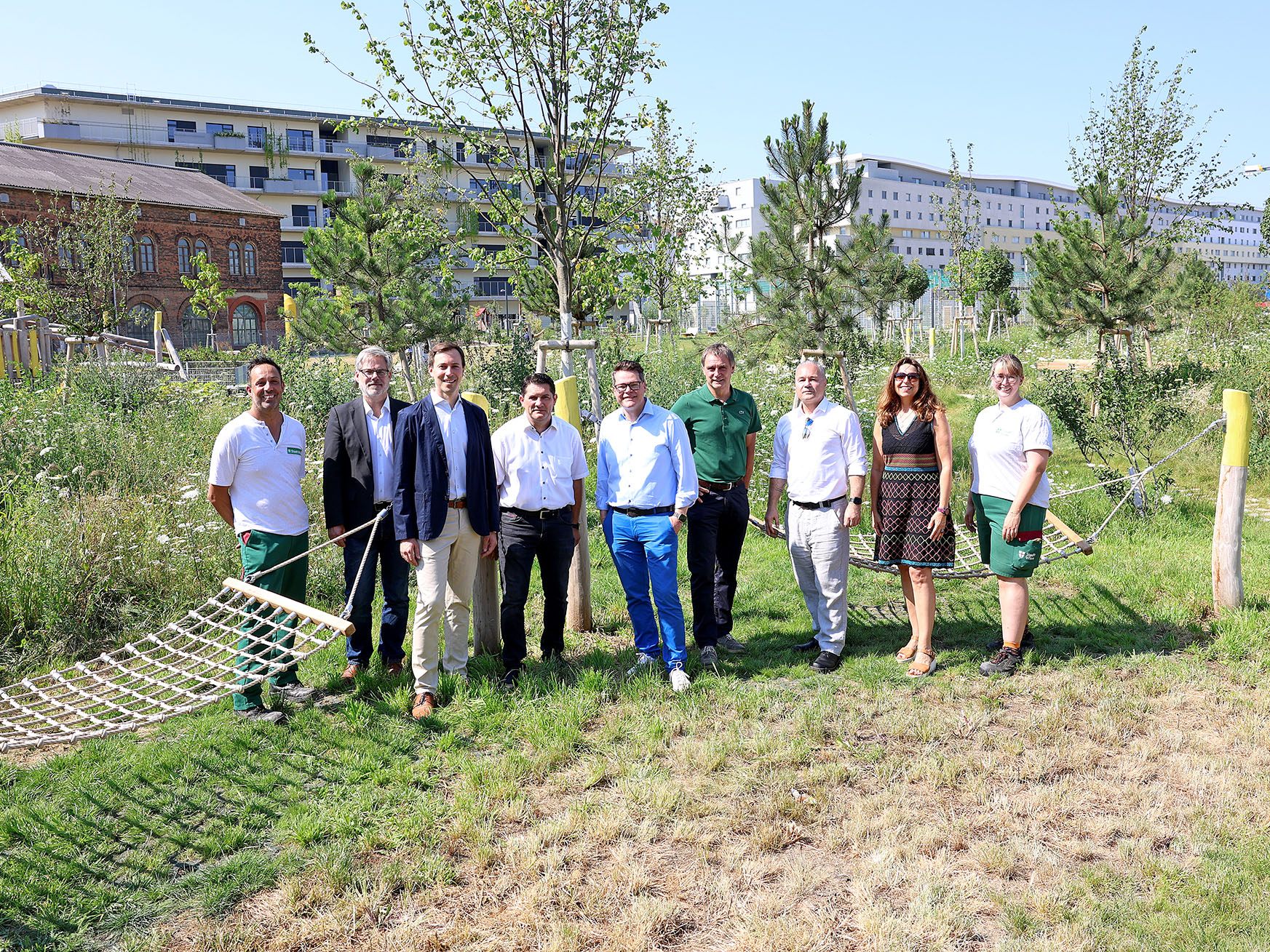 Der Walter-Kuhn-Park in Favoriten konnte nun komplett für Besucher eröffnet werden. Der Walter-Kuhn-Park in Favoriten konnte nun komplett für Besucher eröffnet werden.