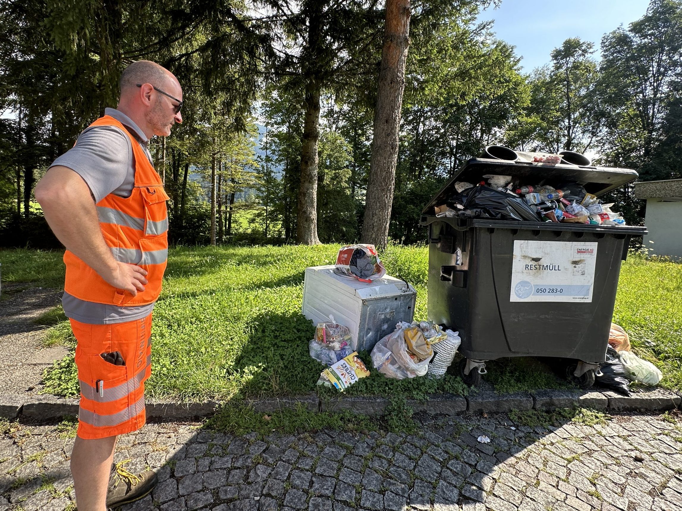 Was der Streckendienst an der A14 macht und findet, erklärt Manfred. Was der Streckendienst an der A14 macht und findet, erklärt Manfred.