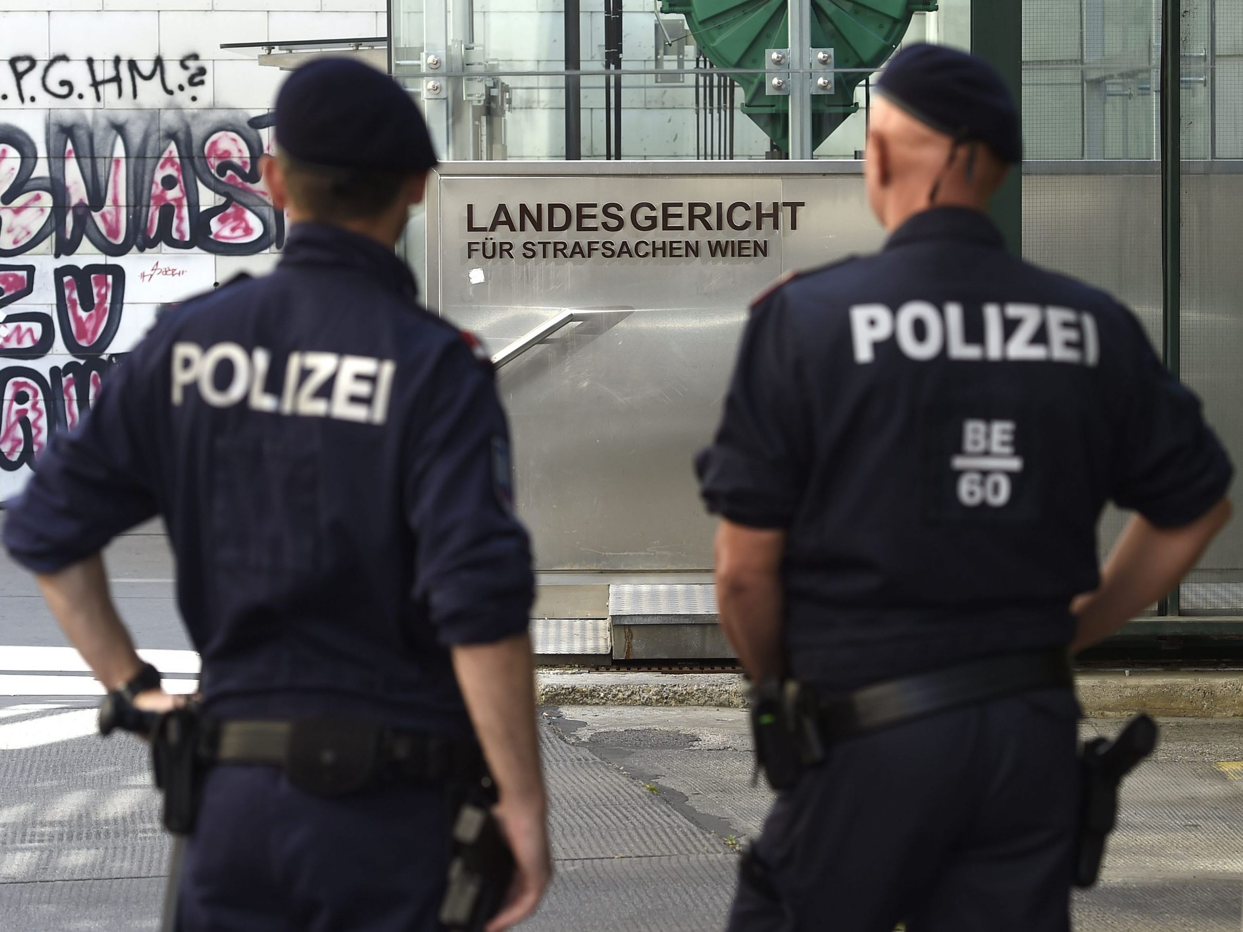 Die Polizei sichert den Hochsicherheitsprozess in Wien. Die Polizei sichert den Hochsicherheitsprozess in Wien.