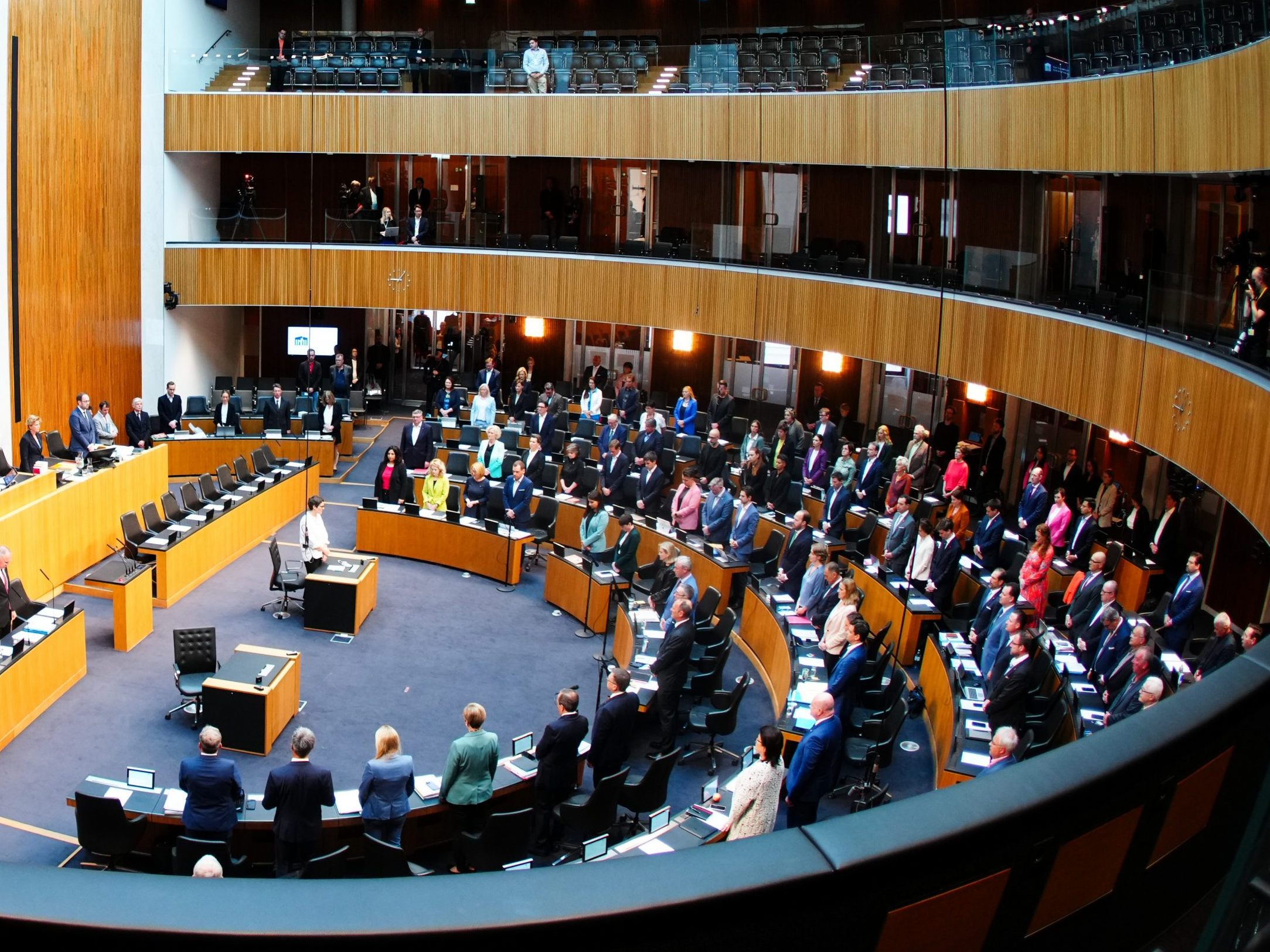 Der Natioanlrat stimmte für eine höhere Zuverdienstgrenze für Studierende. Der Natioanlrat stimmte für eine höhere Zuverdienstgrenze für Studierende.