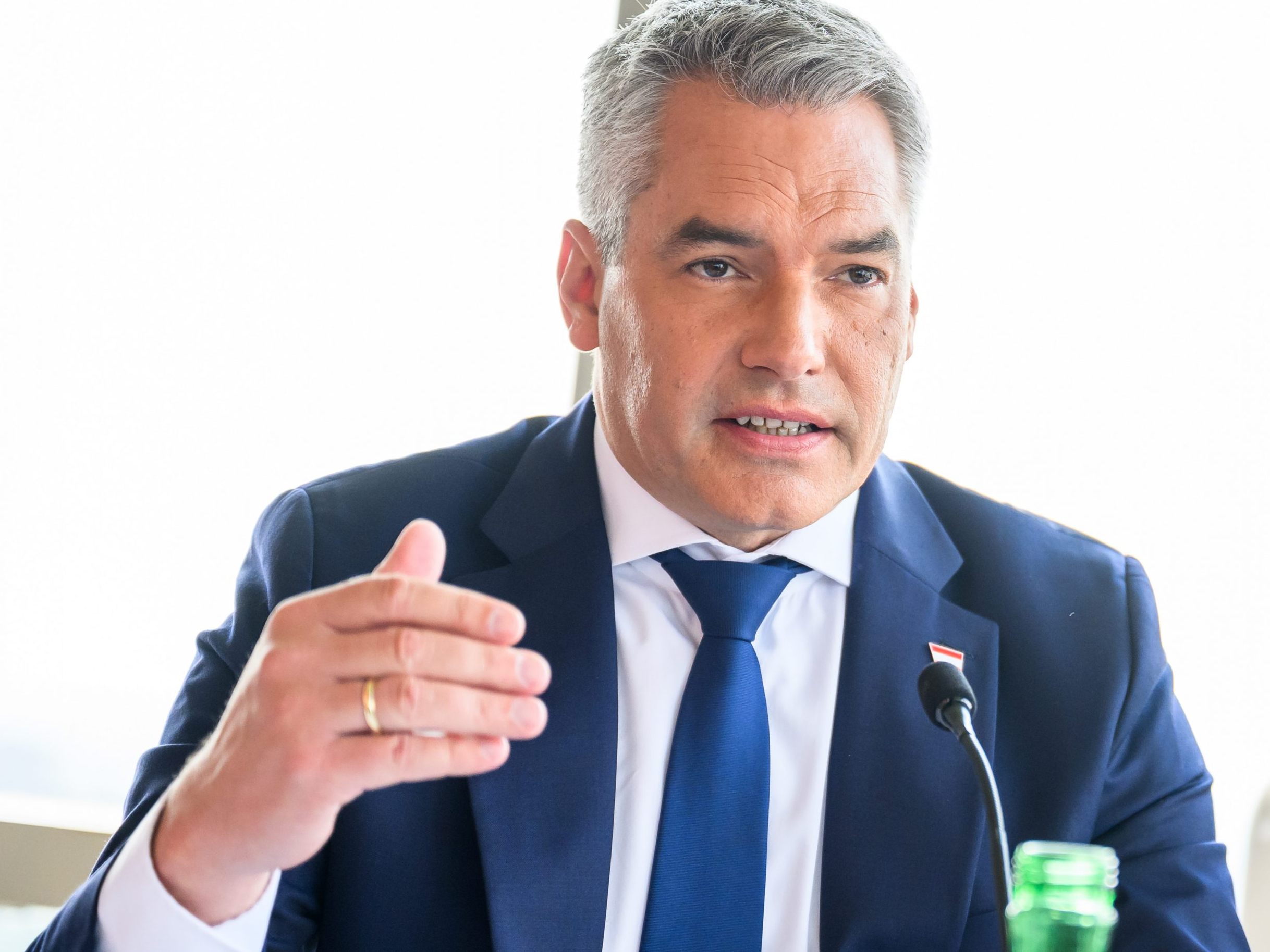 Nehammer brachte Kritik vor.