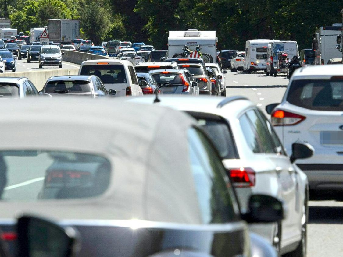 Die Unfälle sorgten für Staus auf der A8.