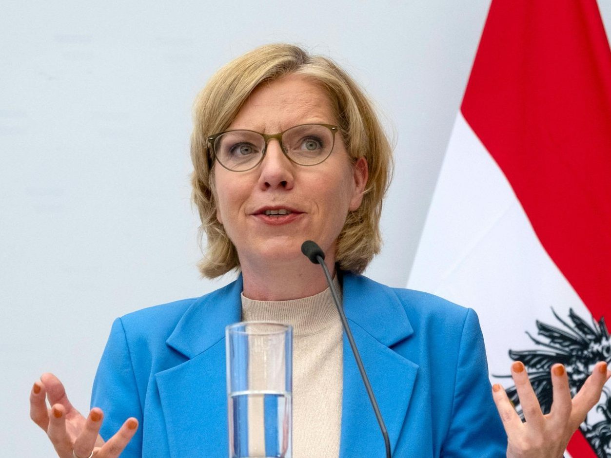 Leonore Gewessler - Bundesministerin für Klimaschutz, Umwelt, Energie, Mobilität, Innovation und Technologie