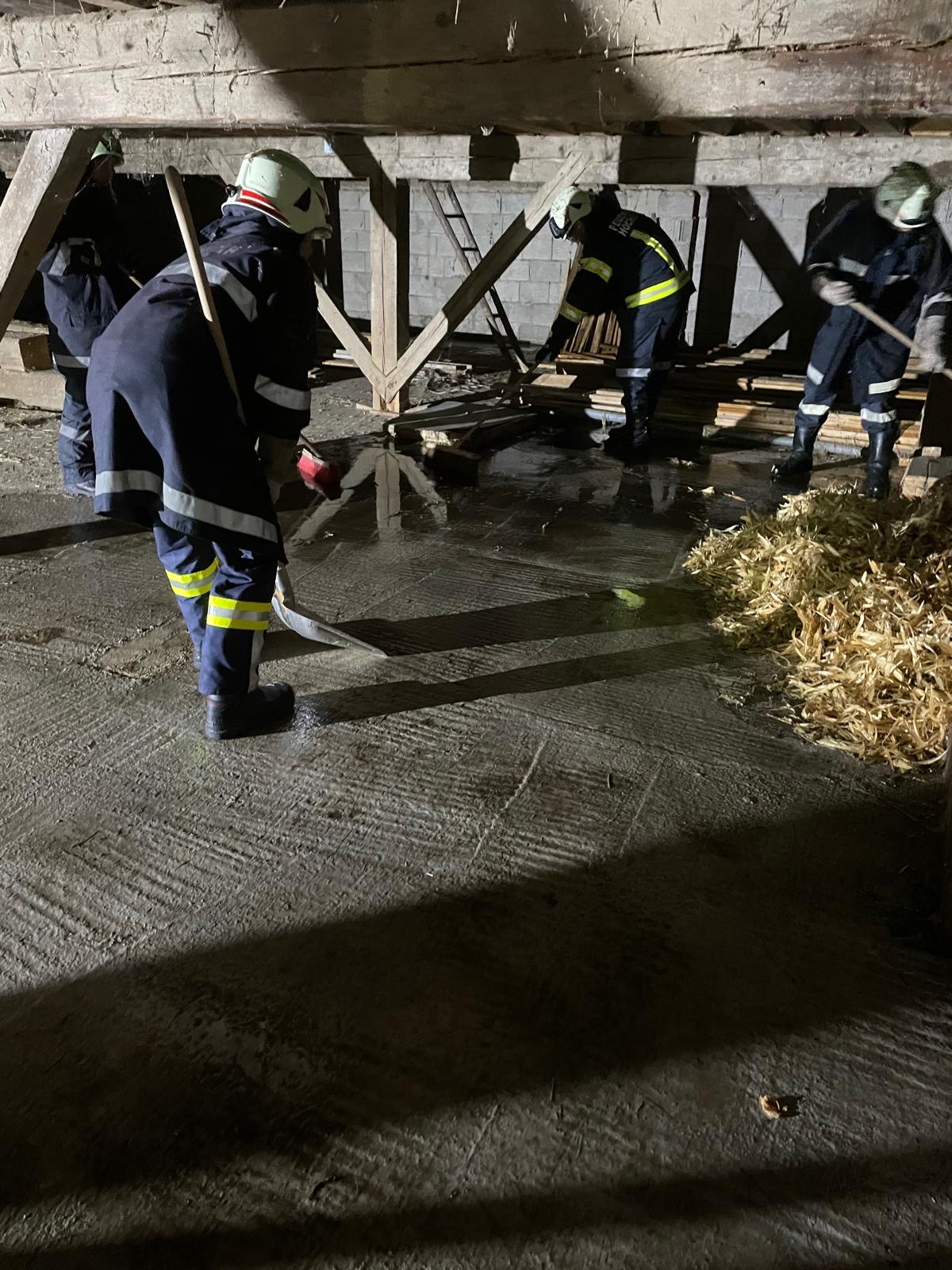 ©APA/BFKDO AMSTETTEN/FF ERTL