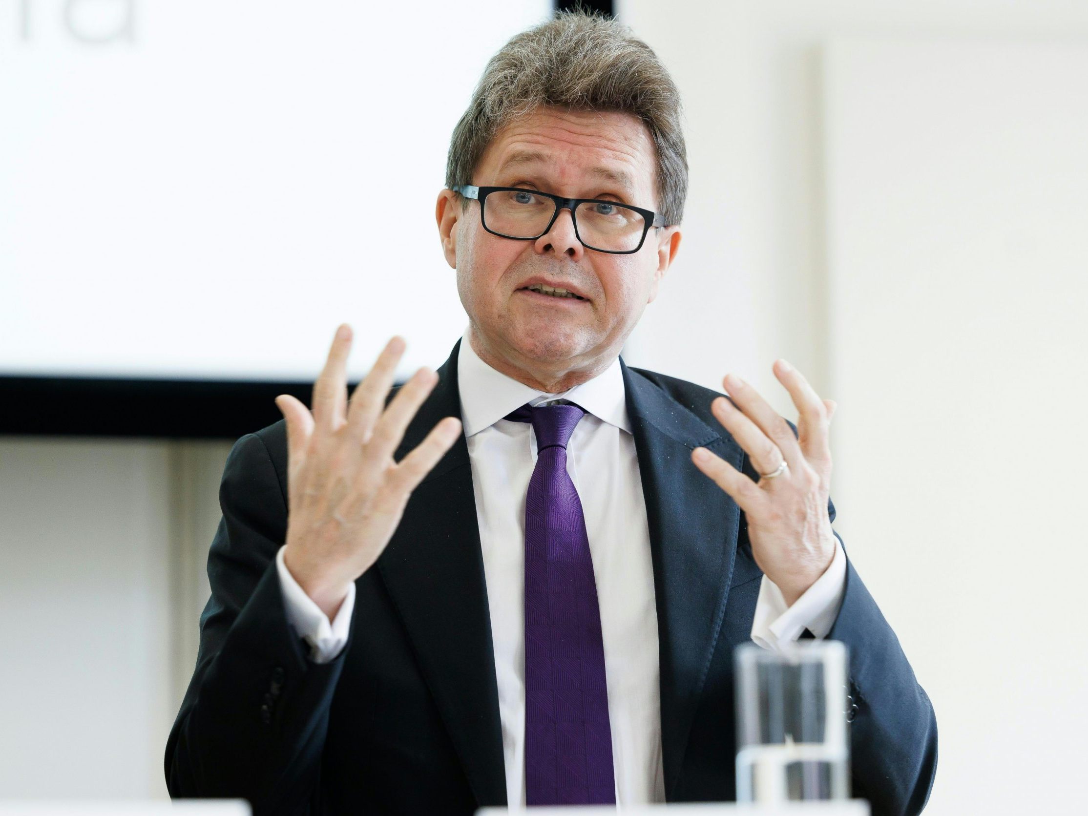 Polaschek: "Zeichen der Wertschätzung und des Respekts für alle rund 9.000 gehörlosen Menschen in Österreich".