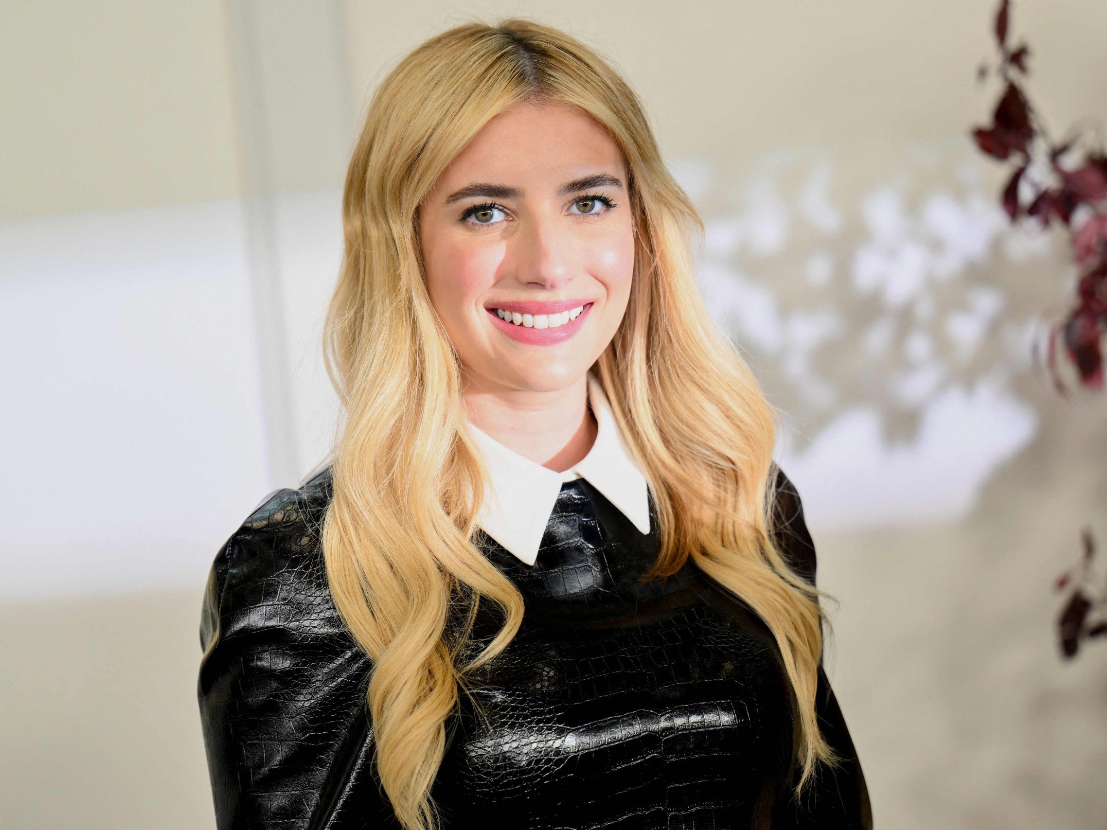 Schauspielerin Emma Roberts ist verlobt mit Cody John.
