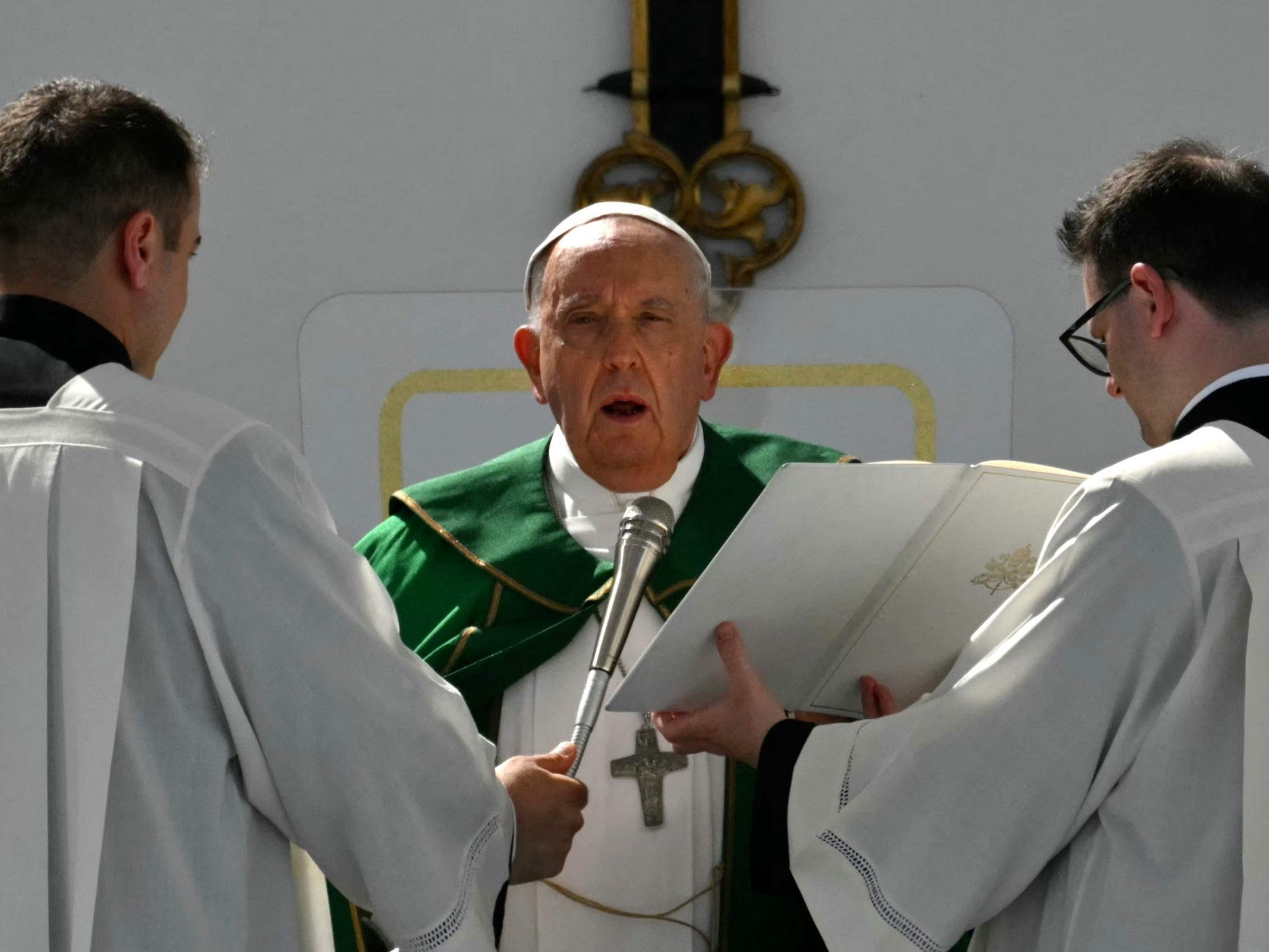 Der Papst bei seinem Besuch in Triest. Der Papst bei seinem Besuch in Triest.