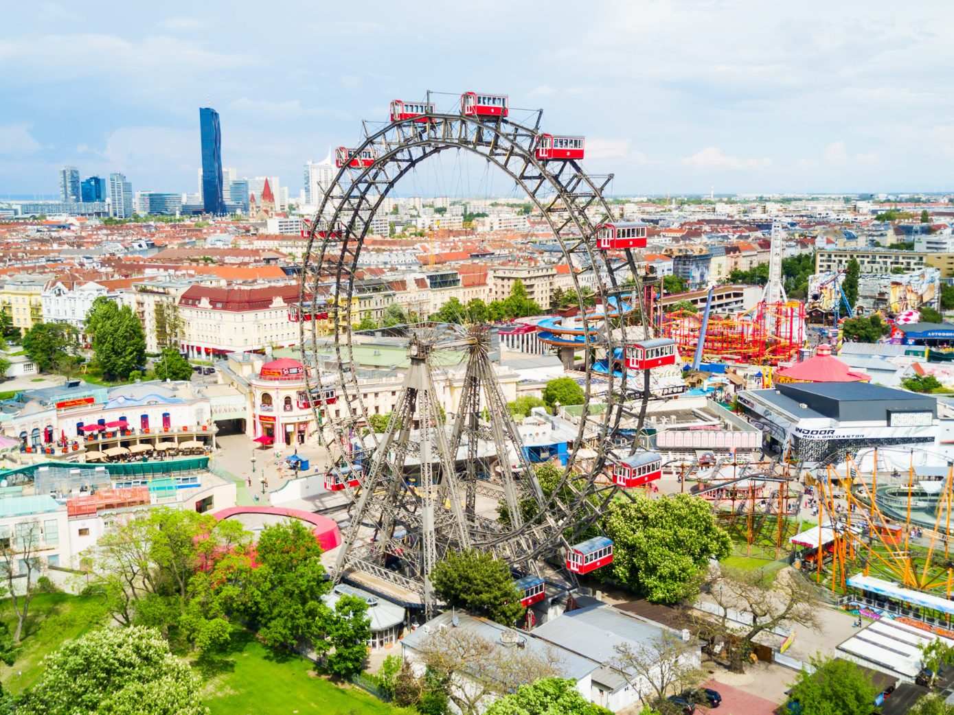 Im Wiener Prater herrscht derzeit Hochbetrieb. Im Wiener Prater herrscht derzeit Hochbetrieb.