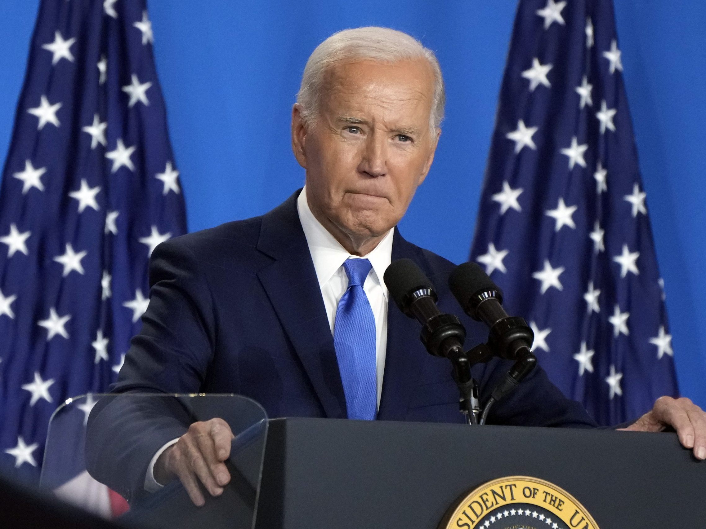 Joe Biden wirft hin.