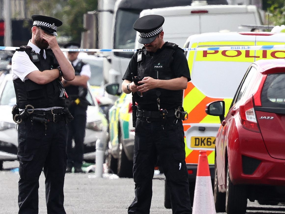 Nach dem Messerangriff im britischen Southport ist ein drittes Kind an seinen Verletzungen gestorben. Nach dem Messerangriff im britischen Southport ist ein drittes Kind an seinen Verletzungen gestorben.