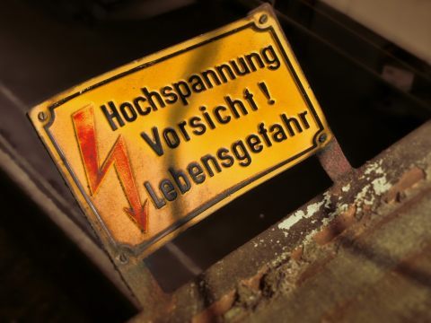 Der Jugendliche verstarb noch am Unfallort. Der Jugendliche verstarb noch am Unfallort.