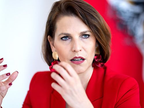 Edtstadler mit Kritik an Zadic