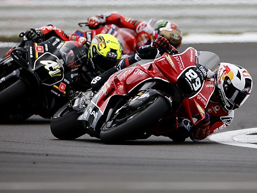 Enges Rennen in Silverstone Enges Rennen in Silverstone
