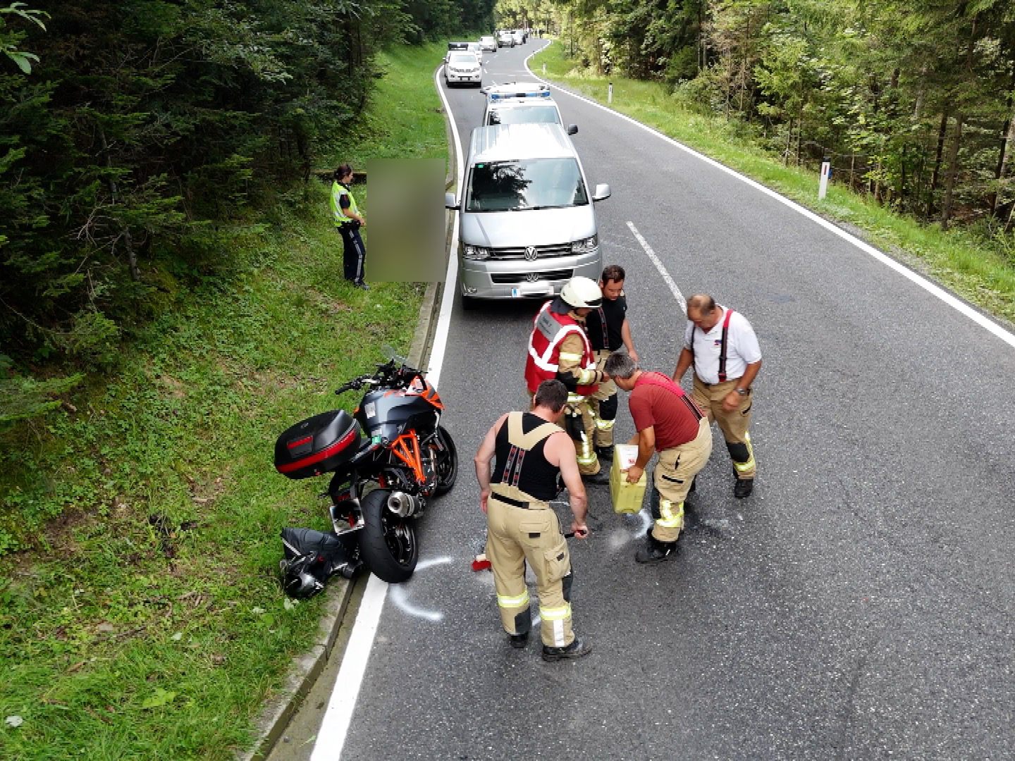 Motorradfahrer nach Auffahrunfall verletzt Motorradfahrer nach Auffahrunfall verletzt