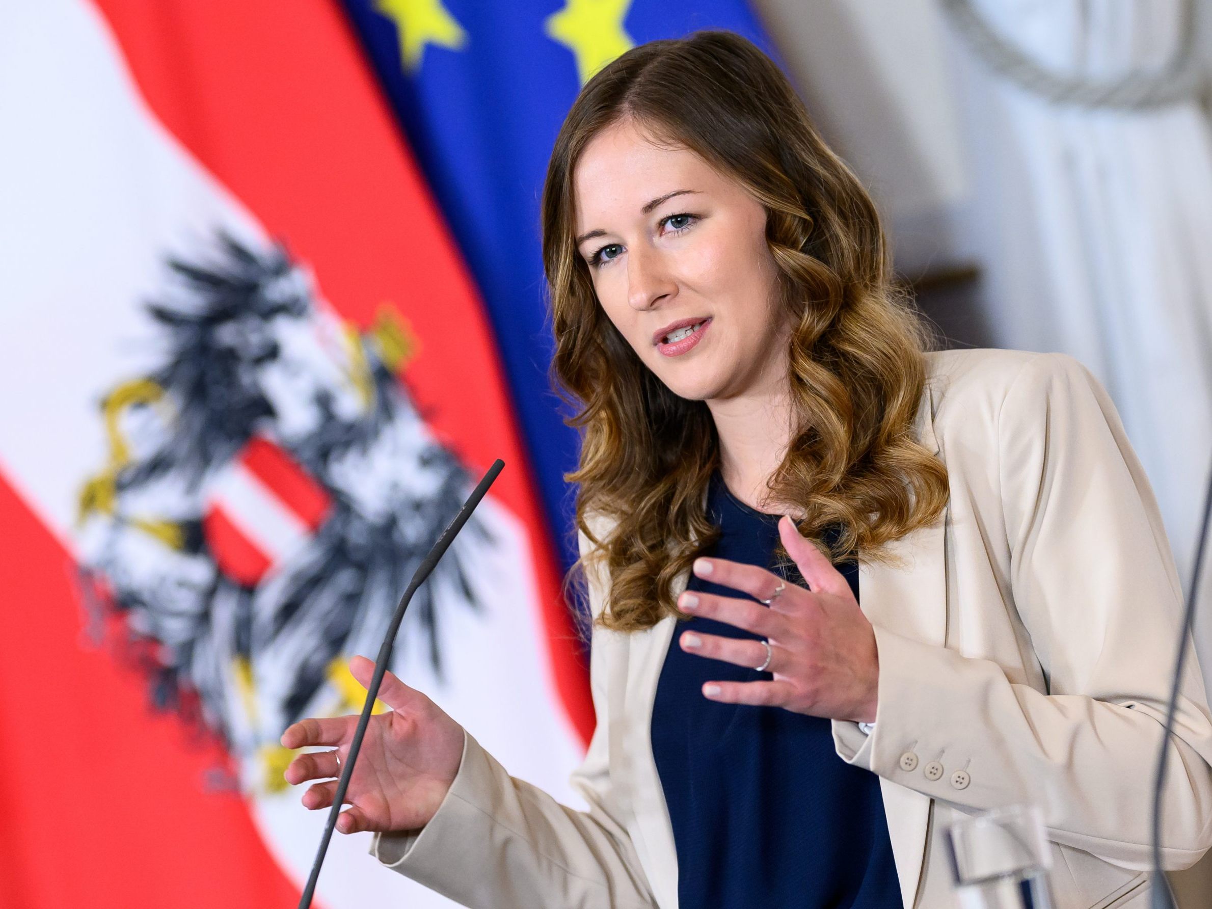 Plakolm kam mit Mehring zusammen. Plakolm kam mit Mehring zusammen.
