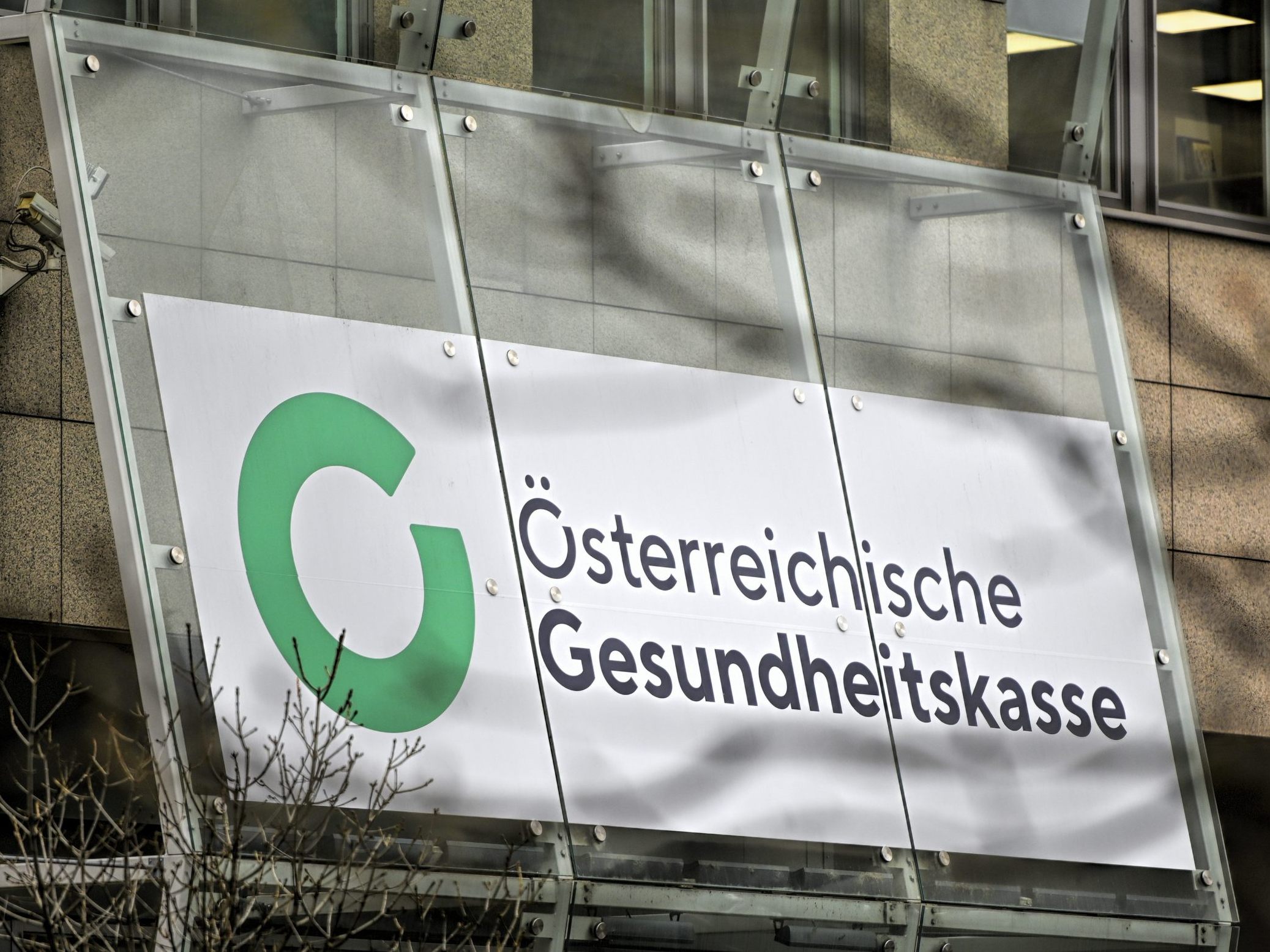 Die ÖGK und die Belegschaft protestieren gegen den Vamed-Verkauf.