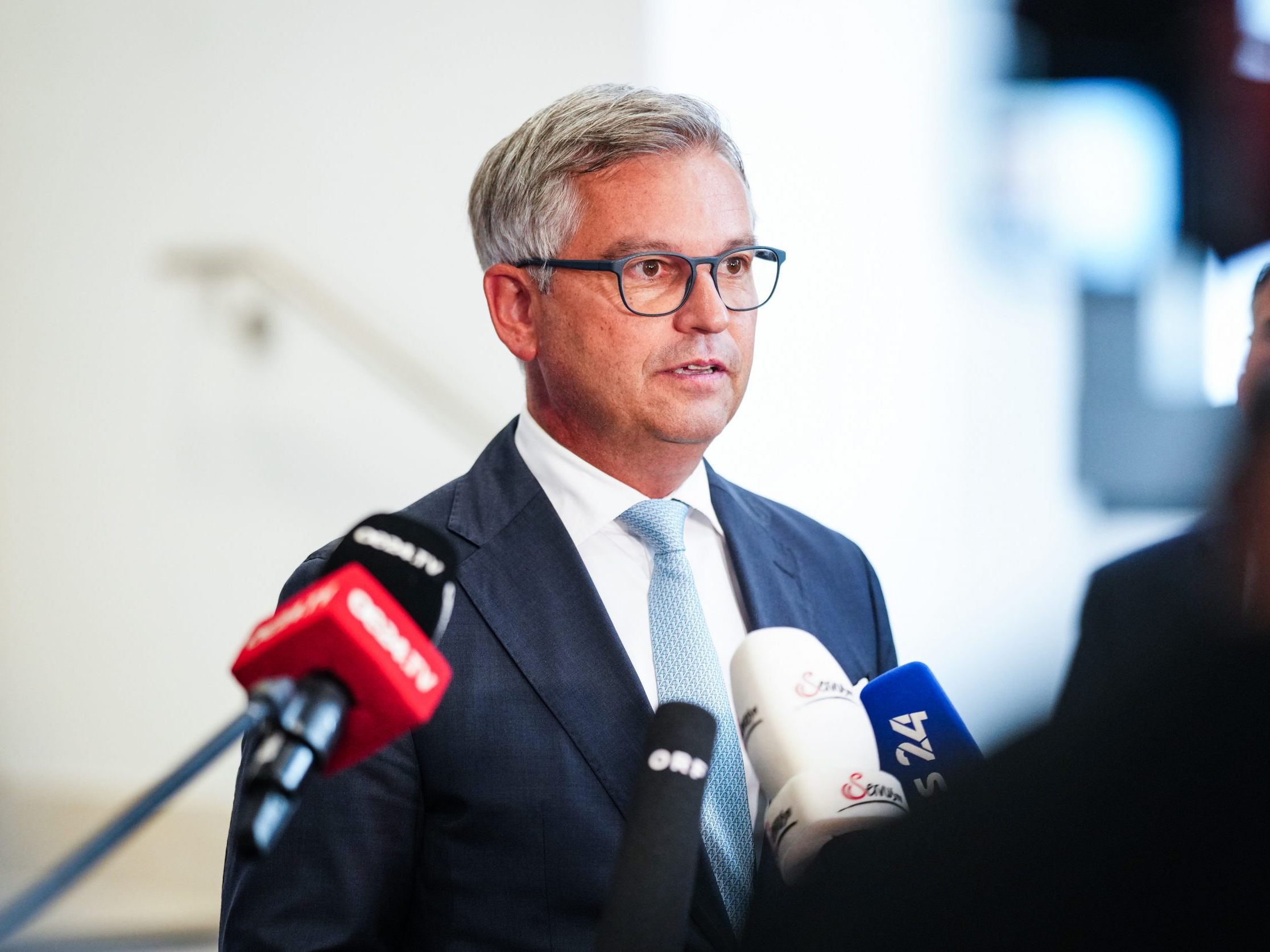Der Hauptausschuss macht Brunner zum Kommissionskandidat. Der Hauptausschuss macht Brunner zum Kommissionskandidat.