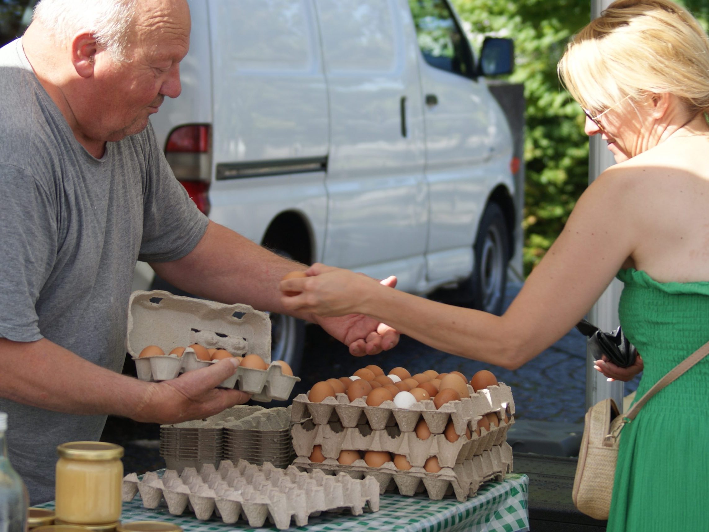Ort der Begegnung am Samstag: Der Hörbranzer Wochenmarkt von 08.00 bis 12.00 Uhr. Ort der Begegnung am Samstag: Der Hörbranzer Wochenmarkt von 08.00 bis 12.00 Uhr.