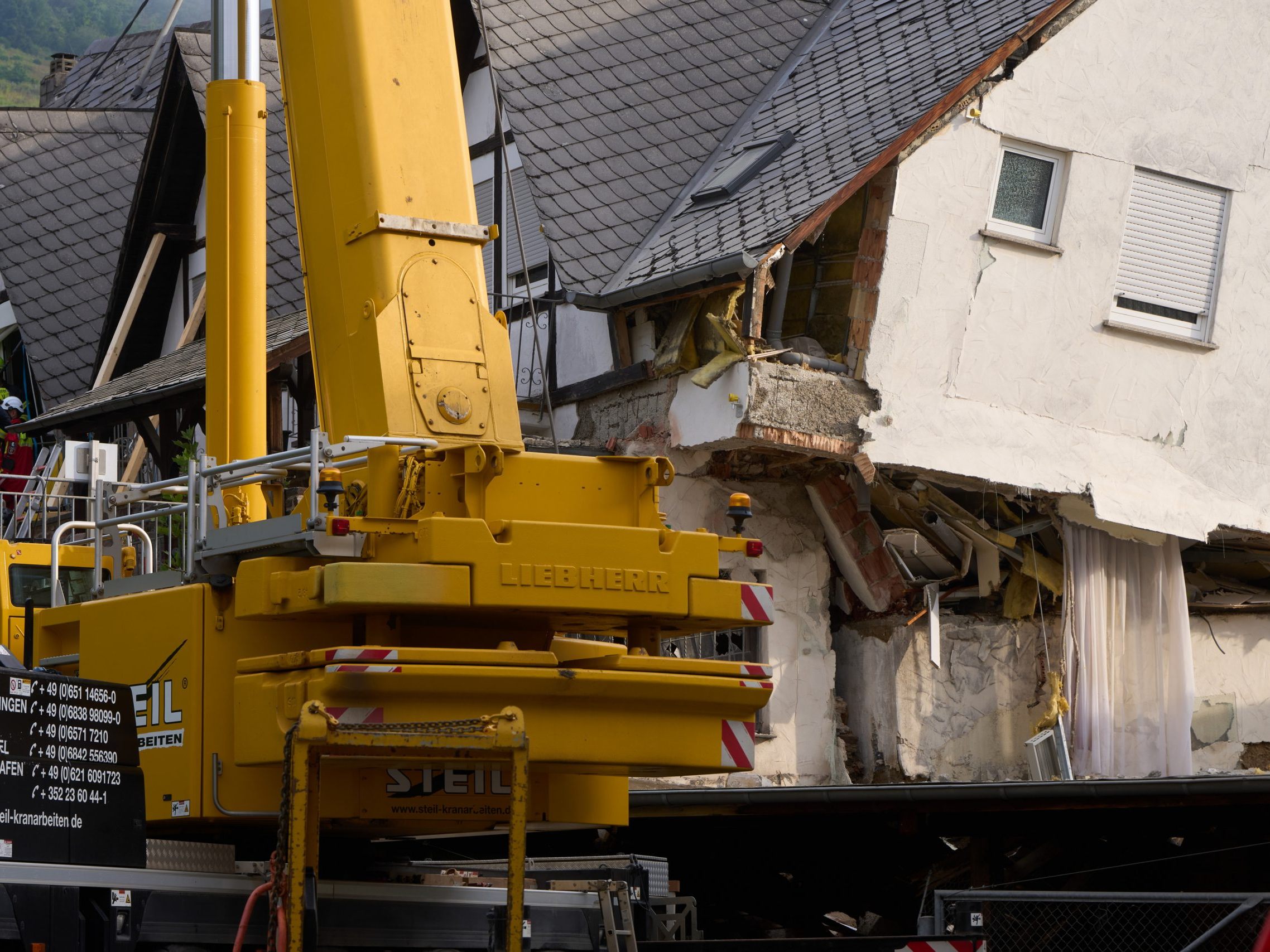 Ein Hotel-Einsturz in Kröv forderte mindestens zwei Tote.