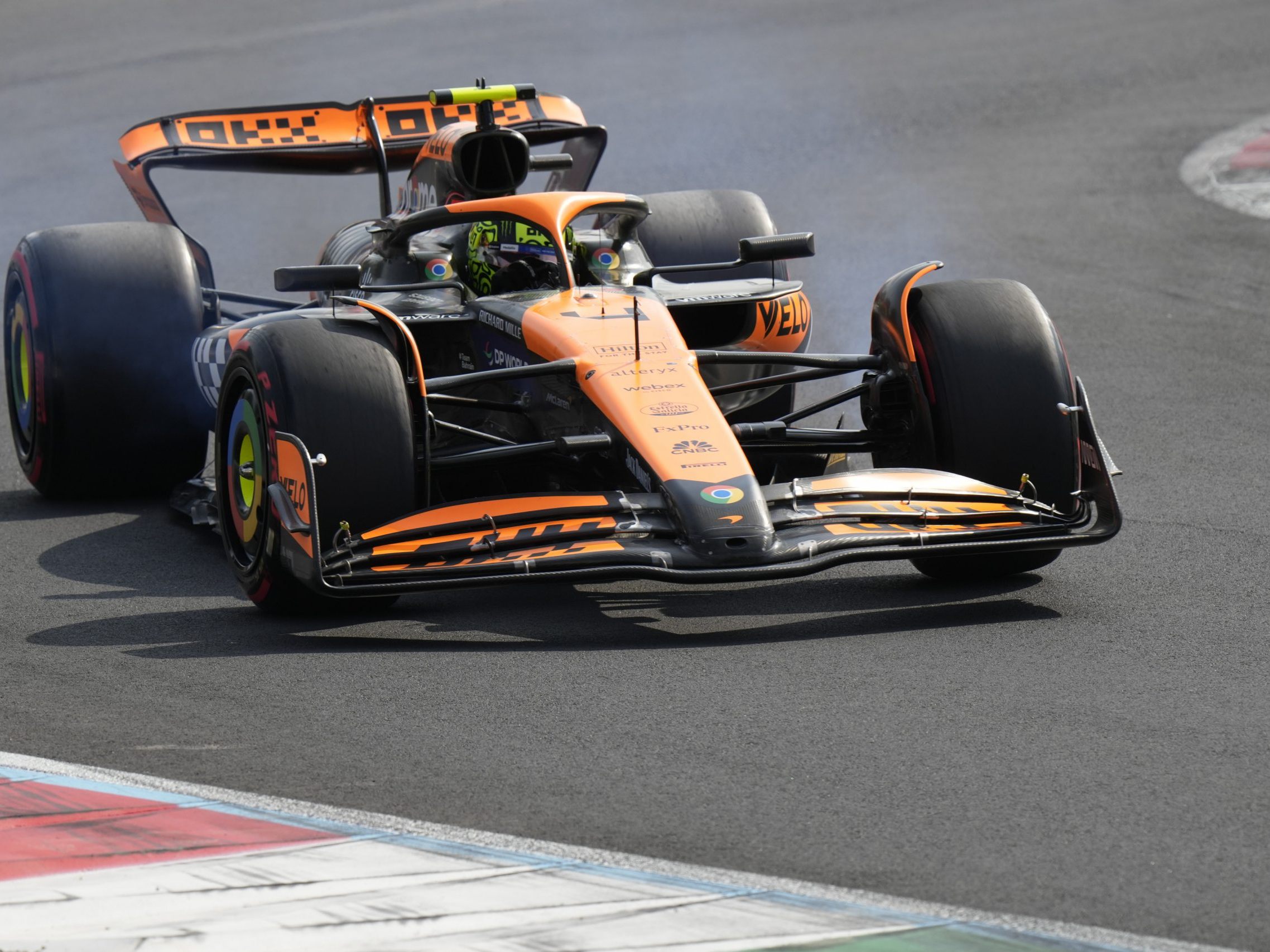 Norris vor McLaren-Teamkollege Piastri und Mercedes-Pilot Russell Norris vor McLaren-Teamkollege Piastri und Mercedes-Pilot Russell
