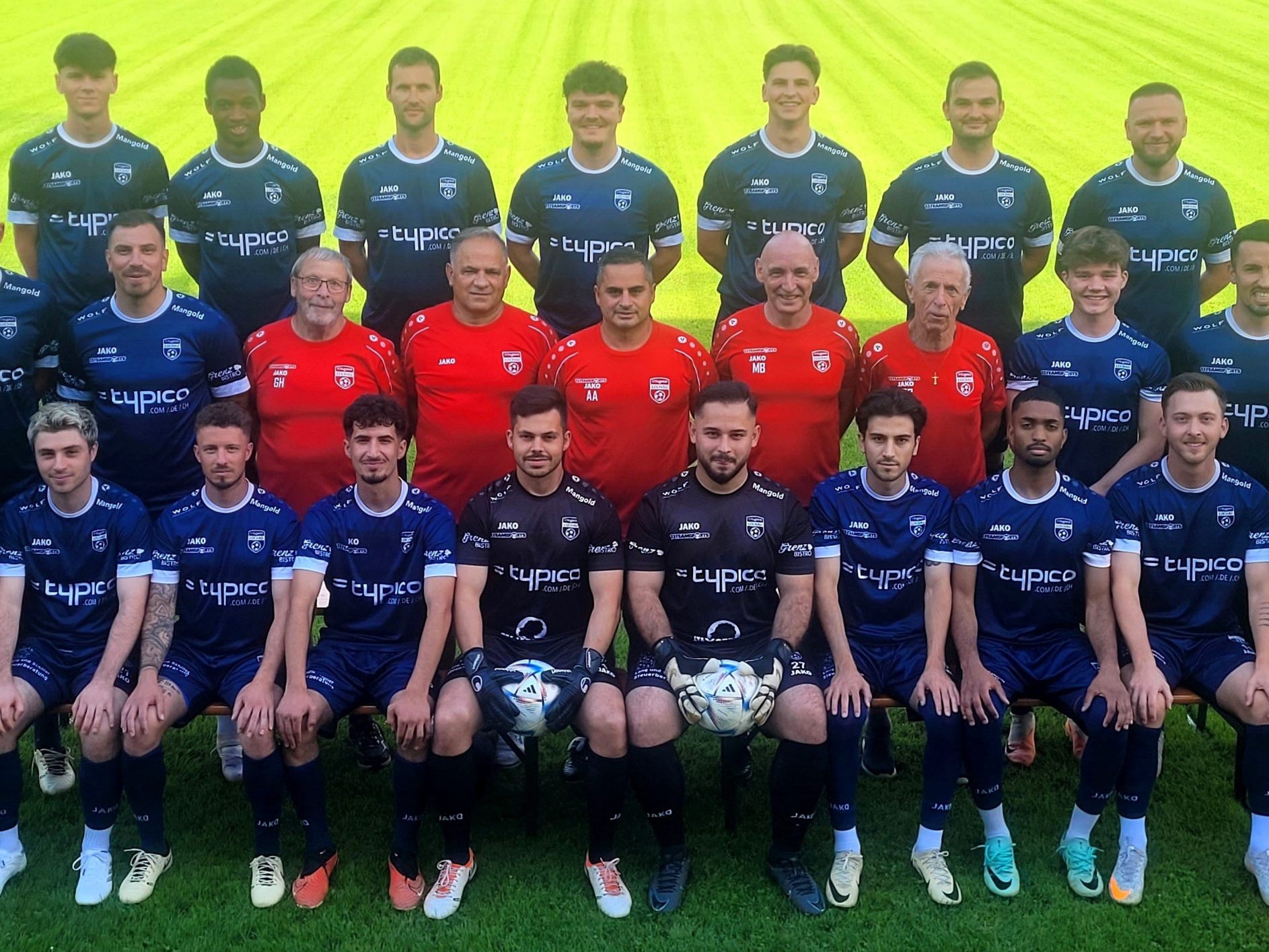 SV typico Lochau – die Kampfmannschaft im Spieljahr 2024/25: 1. Reihe von links: Patrick Prantl, Laurin Bösch, Alexander Rundstuck, Mohamad Tajelddin, Sandro Eichhübl, Kamil Toraman, Mete Dastan, Nelson Votu, Marcel Ladinek, Kevin Prantl; 2. Reihe von links: Fabio Feldkircher, Sandro Gotal, Georg Herrmann (PH), Hanno Trotter (TWT), Aydin Akdeniz (TR), Marco Bologna (CO), Roland Schlattinger (BT), Levin Gmeiner, Robin Lhotzky; 3. Reihe von links: Nicolas Messmer, Osas Amenaghawon, Dennis Kloser, Fabian Dominikovic, Lukas Rusch, Benjamin Kaufmann, Raphael Mathis. Es fehlen: Janik Zaworka, Tyler Linder, Laith Al Mustafa, Haris Handanagic, Michael Maas (PH), Martin Ströbele (AT). SV typico Lochau – die Kampfmannschaft im Spieljahr 2024/25: 1. Reihe von links: Patrick Prantl, Laurin Bösch, Alexander Rundstuck, Mohamad Tajelddin, Sandro Eichhübl, Kamil Toraman, Mete Dastan, Nelson Votu, Marcel Ladinek, Kevin Prantl; 2. Reihe von links: Fabio Feldkircher, Sandro Gotal, Georg Herrmann (PH), Hanno Trotter (TWT), Aydin Akdeniz (TR), Marco Bologna (CO), Roland Schlattinger (BT), Levin Gmeiner, Robin Lhotzky; 3. Reihe von links: Nicolas Messmer, Osas Amenaghawon, Dennis Kloser, Fabian Dominikovic, Lukas Rusch, Benjamin Kaufmann, Raphael Mathis. Es fehlen: Janik Zaworka, Tyler Linder, Laith Al Mustafa, Haris Handanagic, Michael Maas (PH), Martin Ströbele (AT).