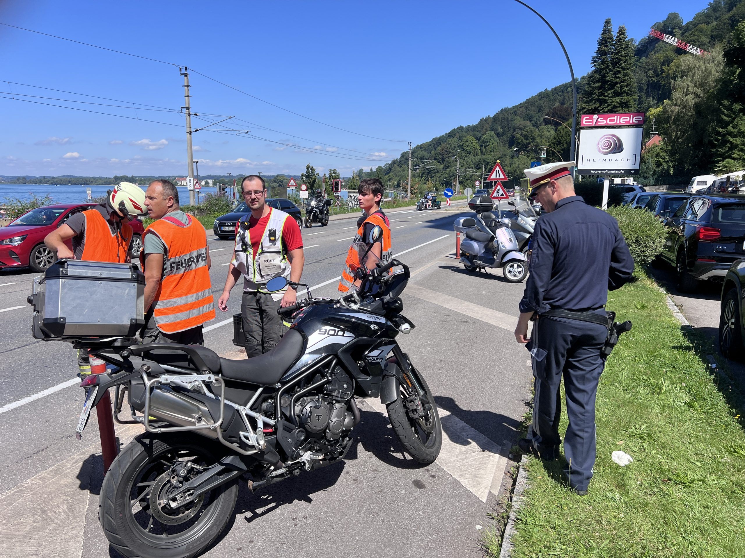 Der Lenker des Motorrads musste ins Krankenhaus.