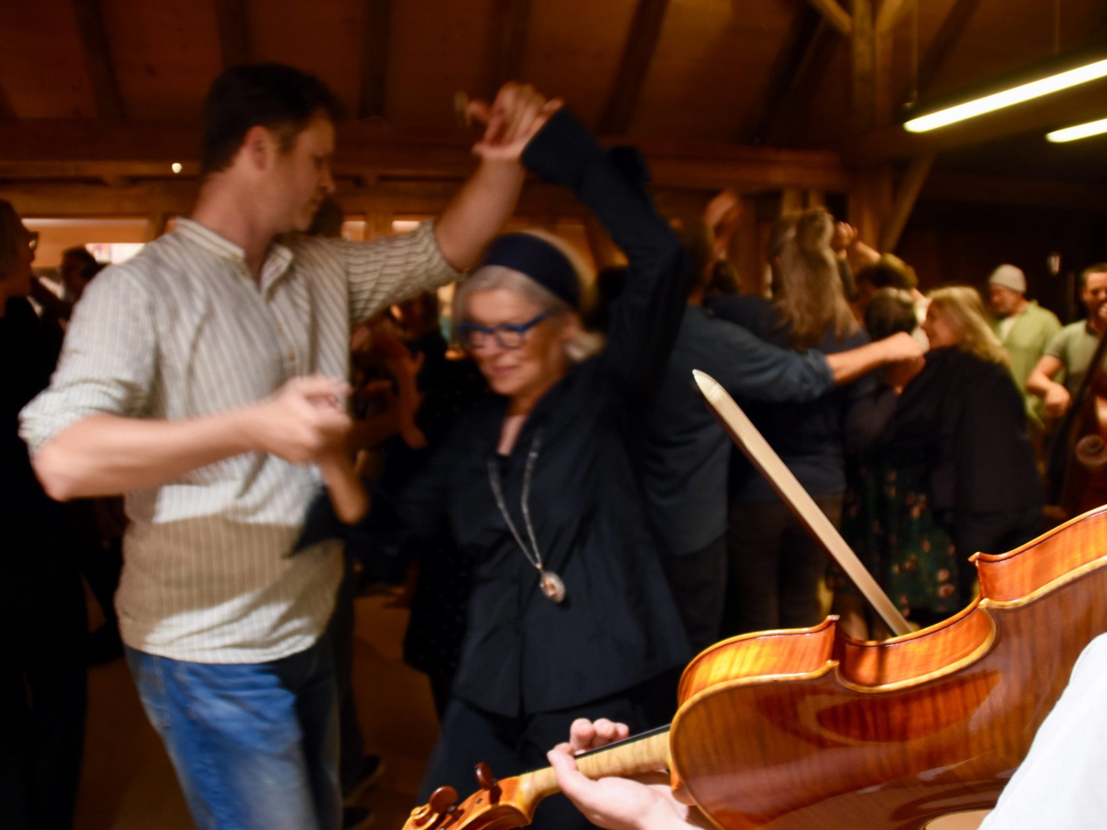 Mit-Tanzen zu Live-Musik