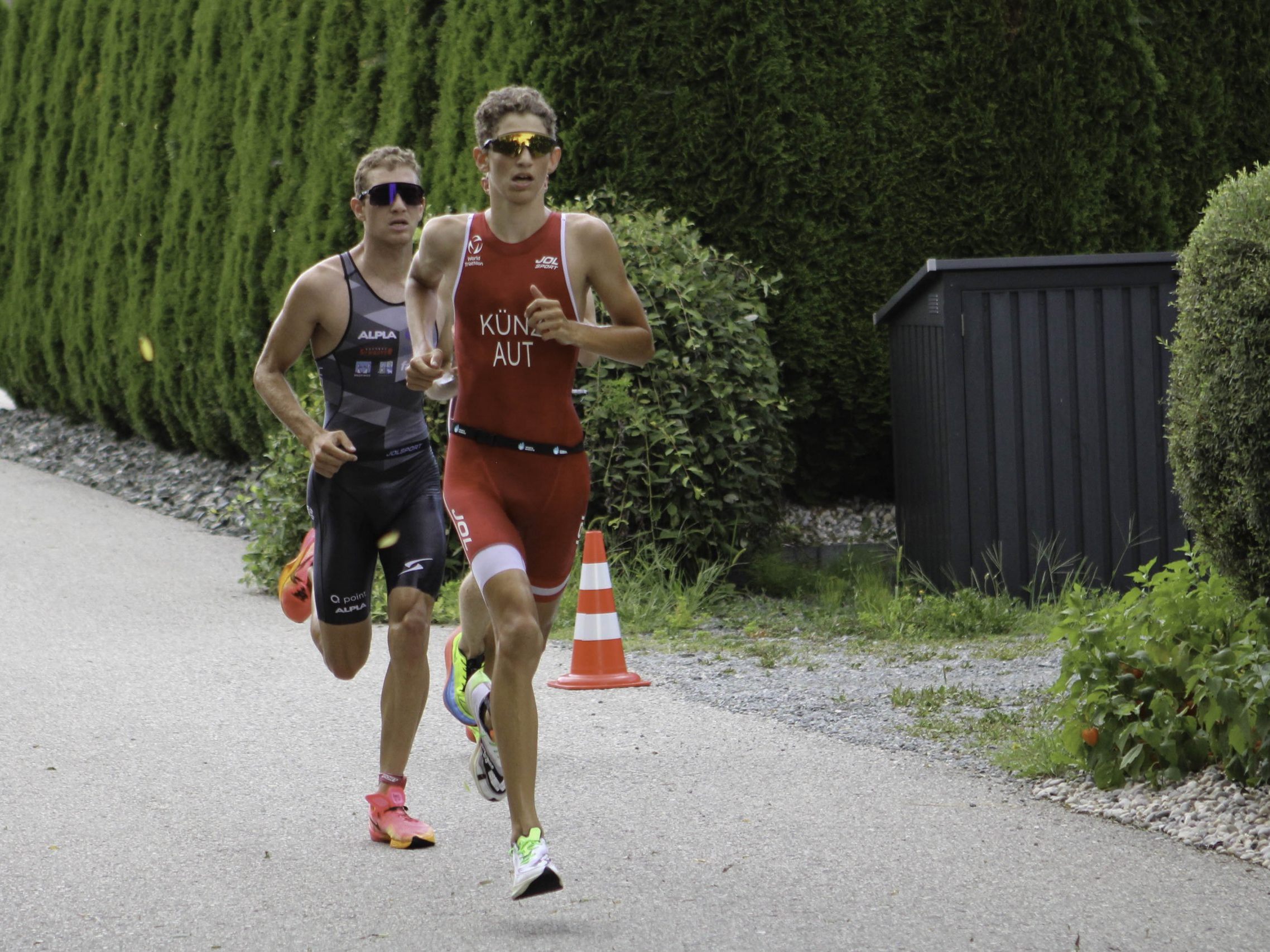Samuel Künz vor seinem Bruder Noah bei den nationalen Titelkämpfen in Kärnten. Samuel Künz vor seinem Bruder Noah bei den nationalen Titelkämpfen in Kärnten.