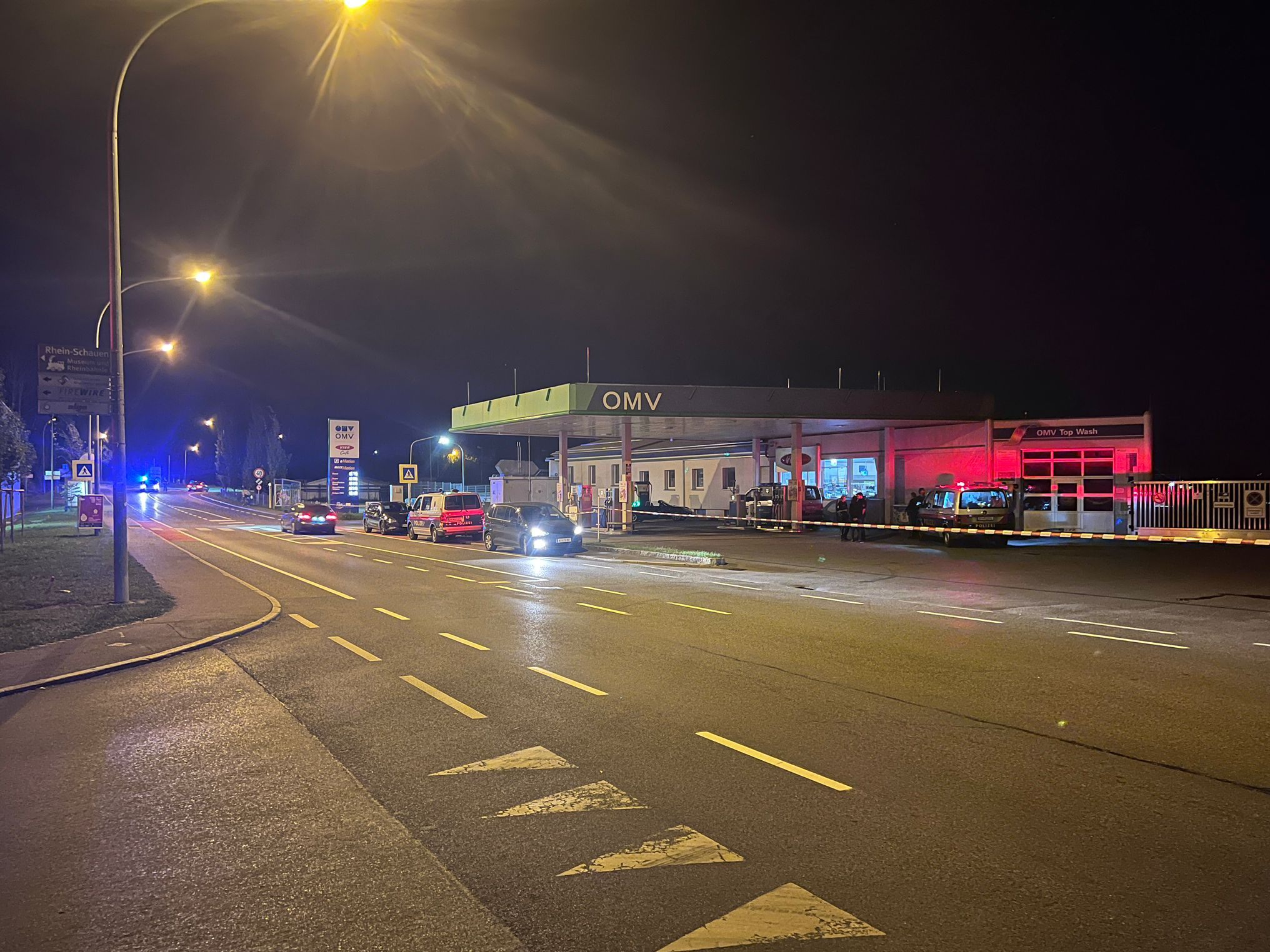 Alarmfahndung nach Überfall auf Tankstelle
