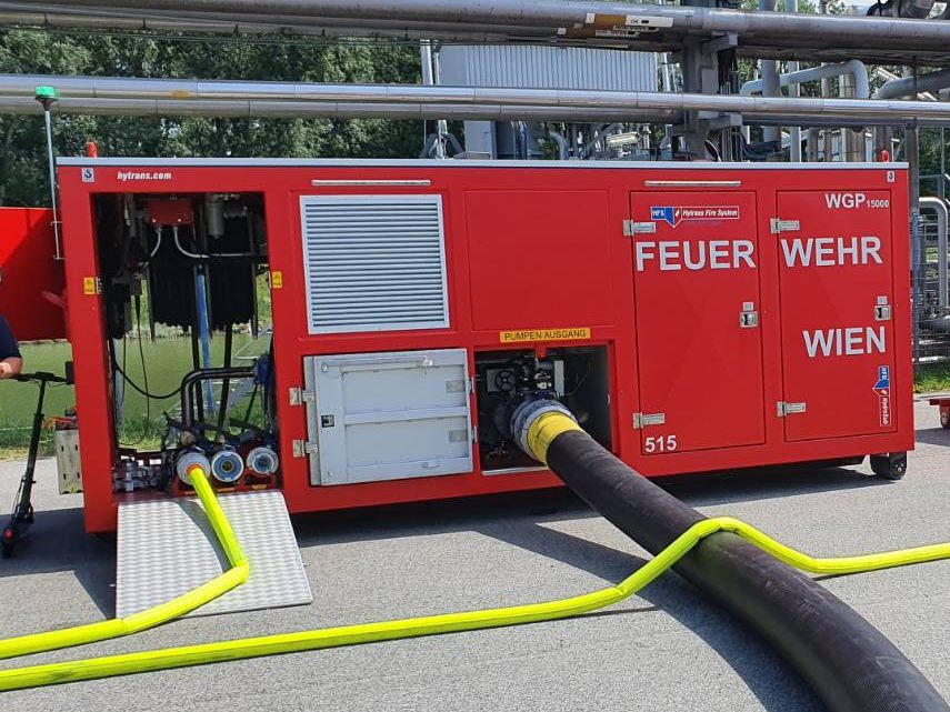 Hilfseinsatz der Berufsfeuerwehr Wien in Niederösterreich. Hilfseinsatz der Berufsfeuerwehr Wien in Niederösterreich.