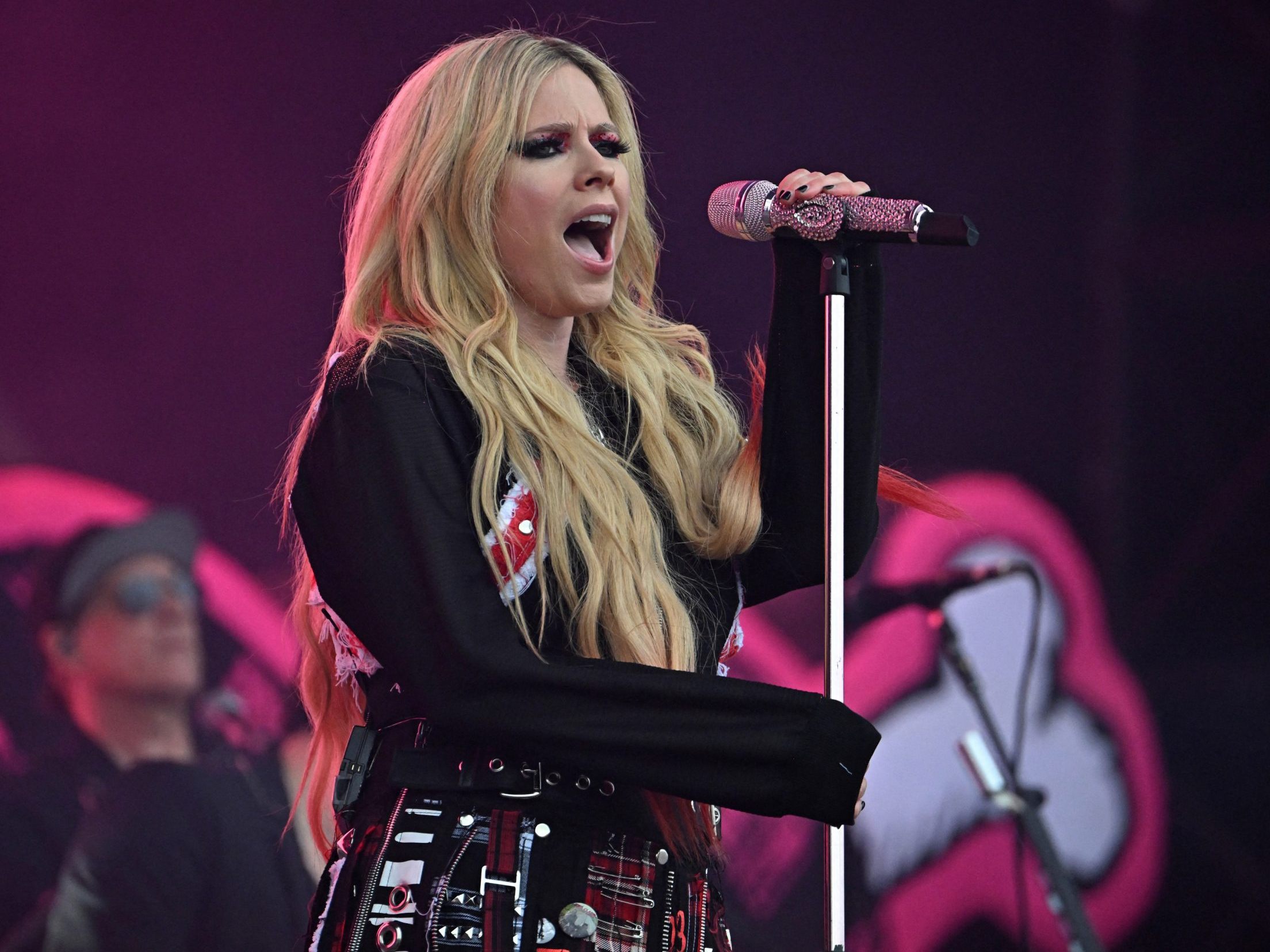 Avril Lavigne feiert ihren 40. Geburstag. Avril Lavigne feiert ihren 40. Geburstag.