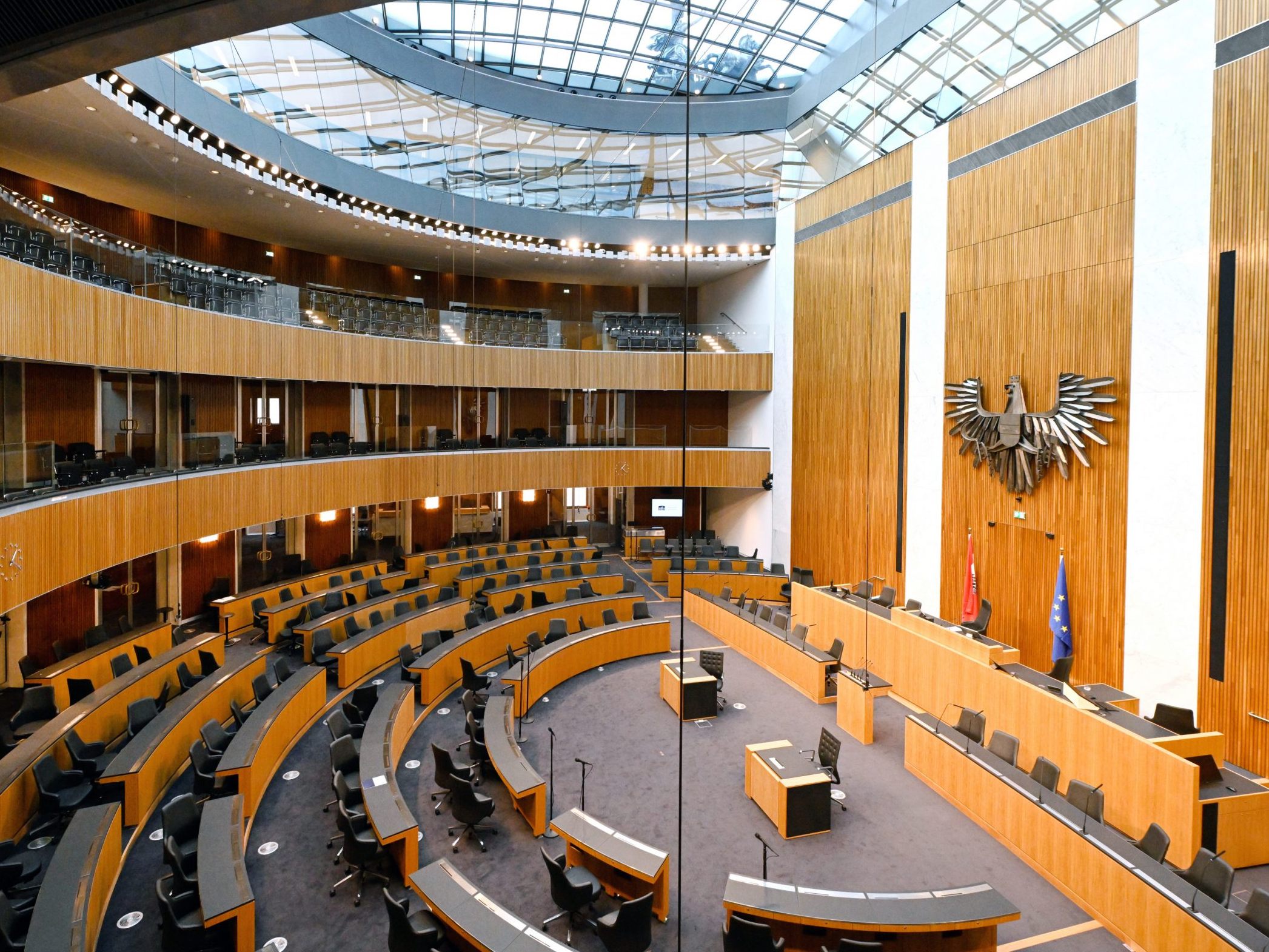 Bisher dominierte die Zweier-Koalition. Bisher dominierte die Zweier-Koalition.