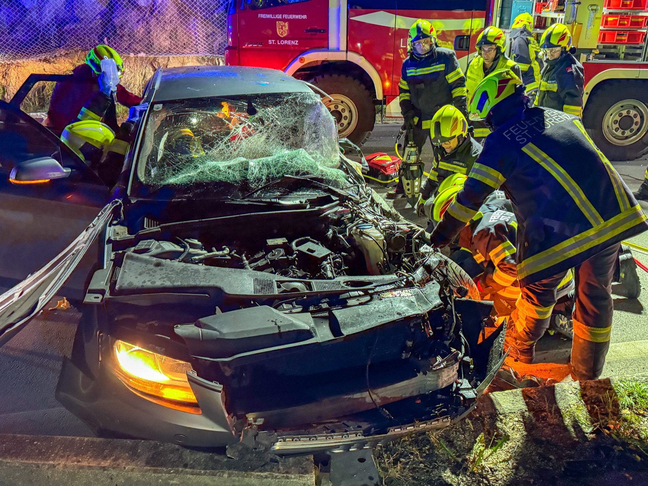 Ausfahrt um Mondsee endete mit vier verletzten Teenagern