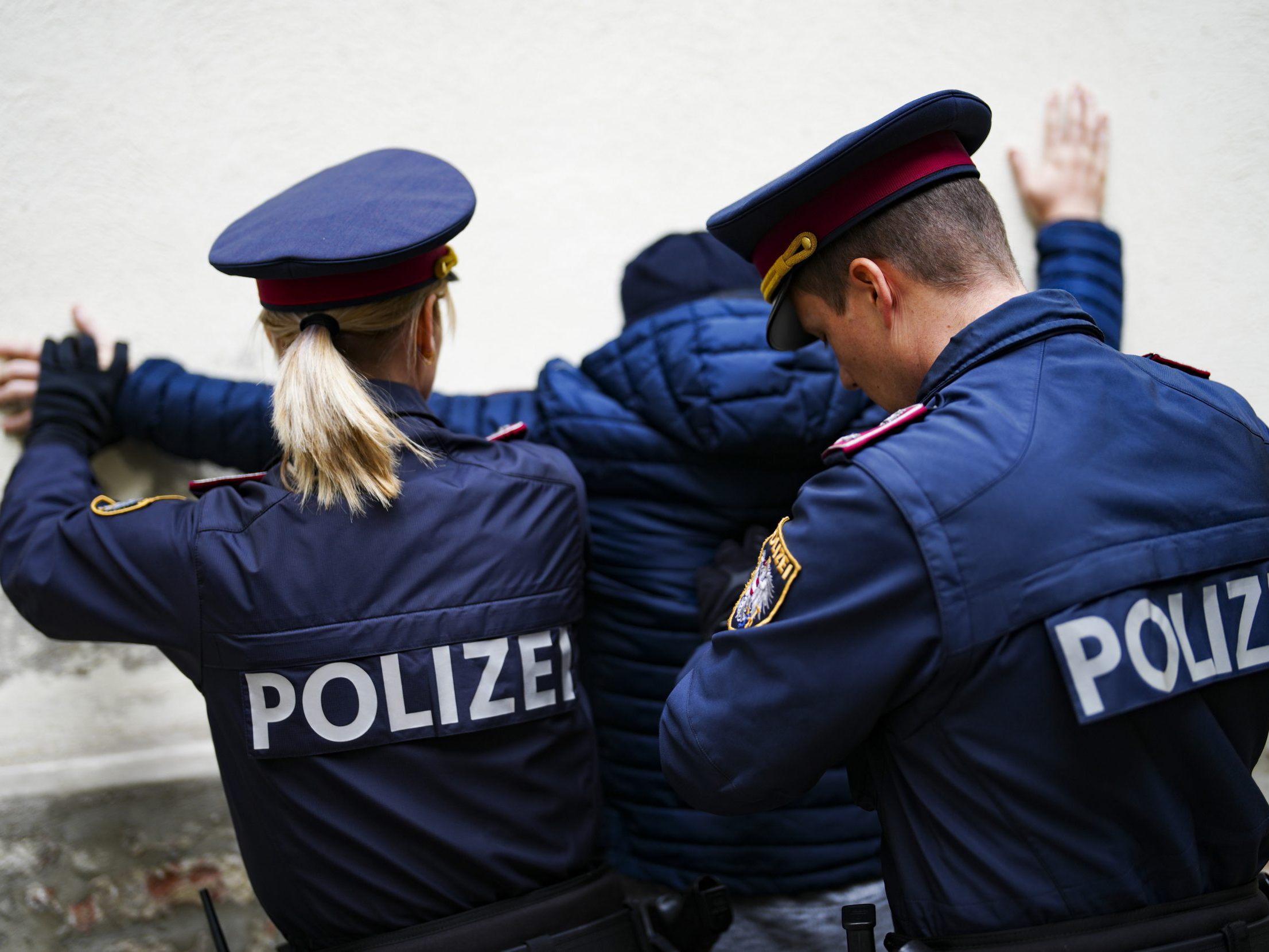 Mehrere Personen in der Wiener Innenstadt gerieten in Streit.