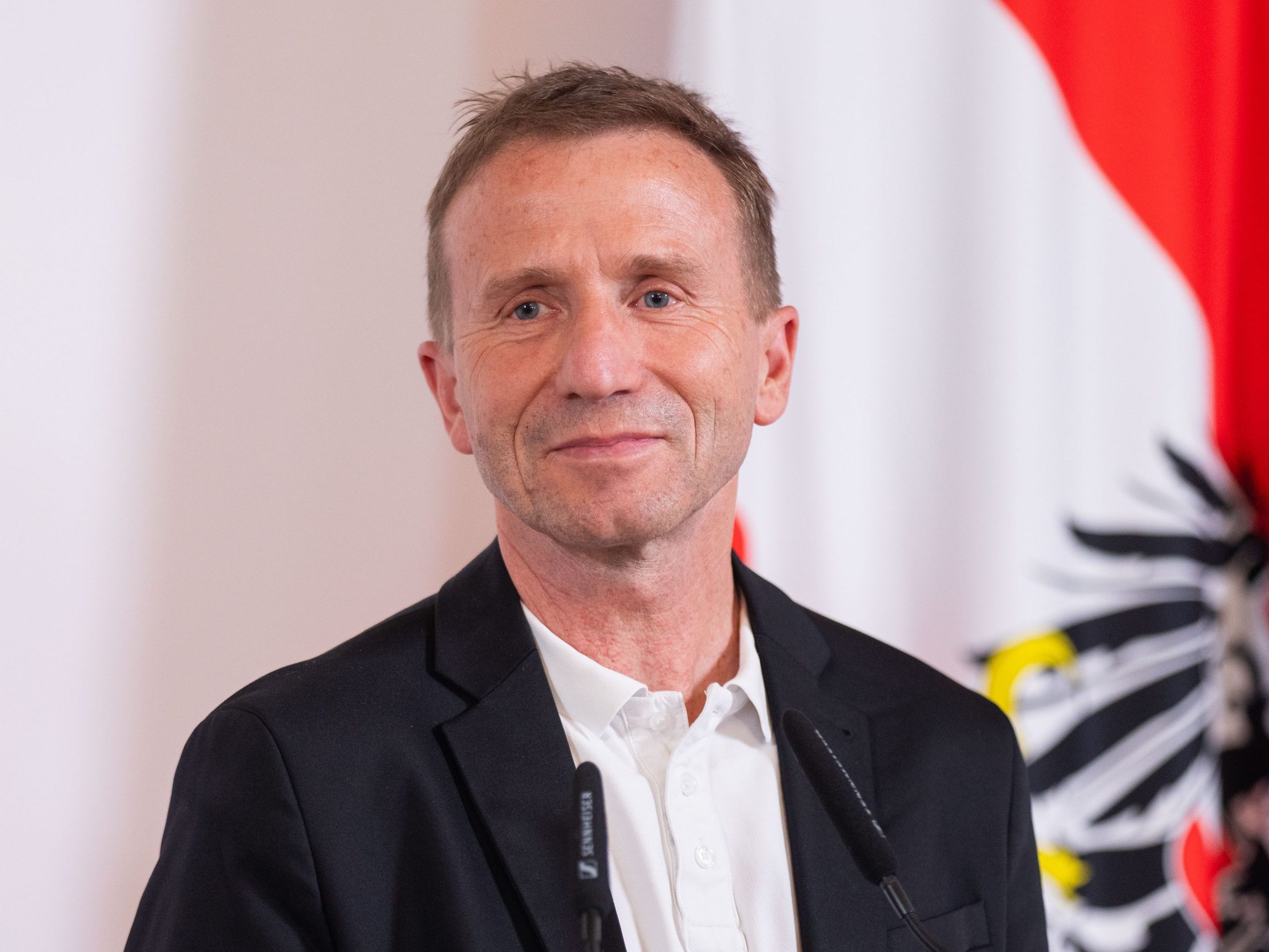 Der ÖFB-Chef hofft für die Zeit nach der Nationalratswahl auf ein weiteres Entgegenkommen der Politik. Der ÖFB-Chef hofft für die Zeit nach der Nationalratswahl auf ein weiteres Entgegenkommen der Politik.