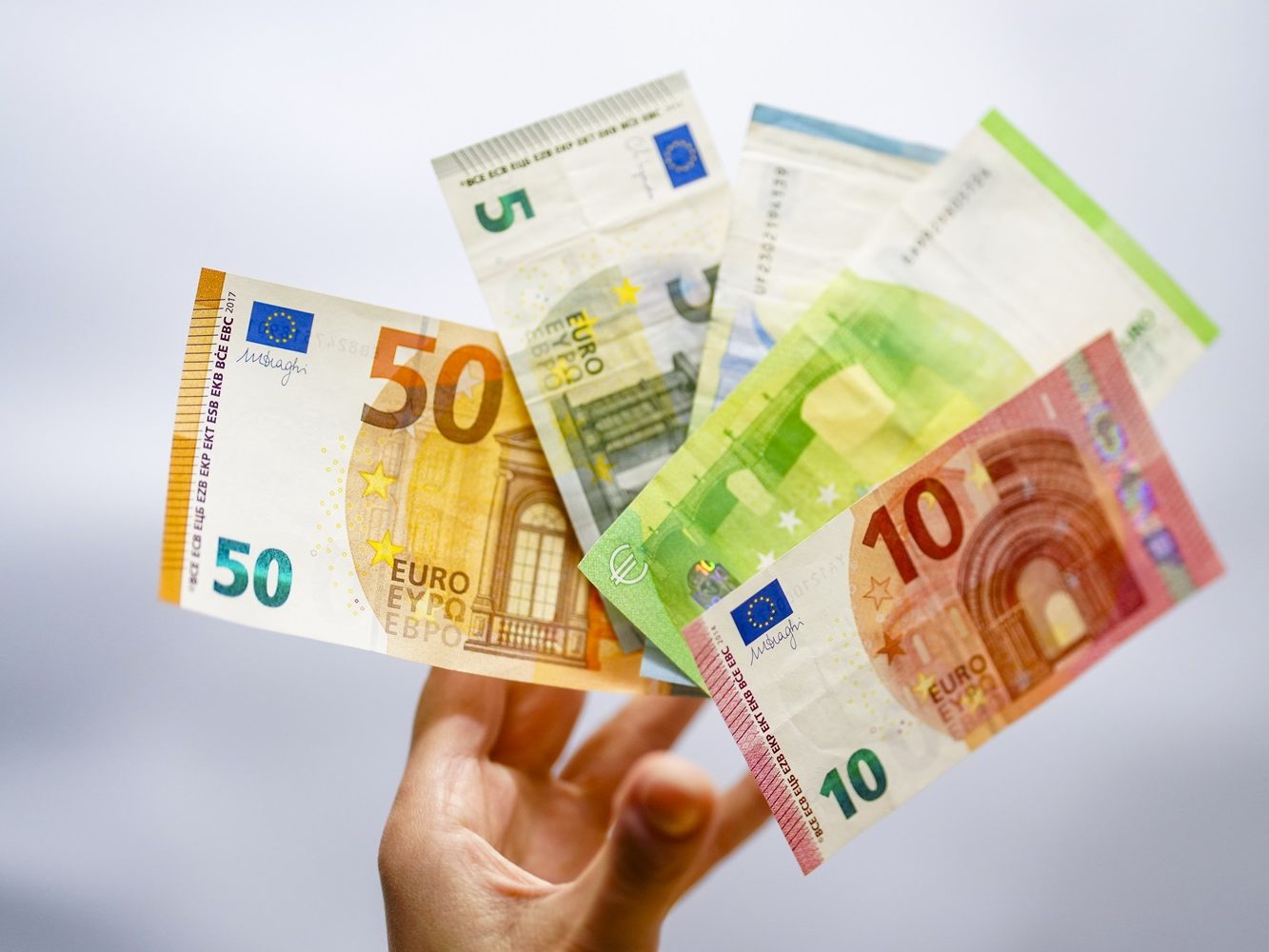 Jung-Unternehmer hätten von nächster Regierung gerne Herabsetzung von Lohnnebenkosten. Jung-Unternehmer hätten von nächster Regierung gerne Herabsetzung von Lohnnebenkosten.