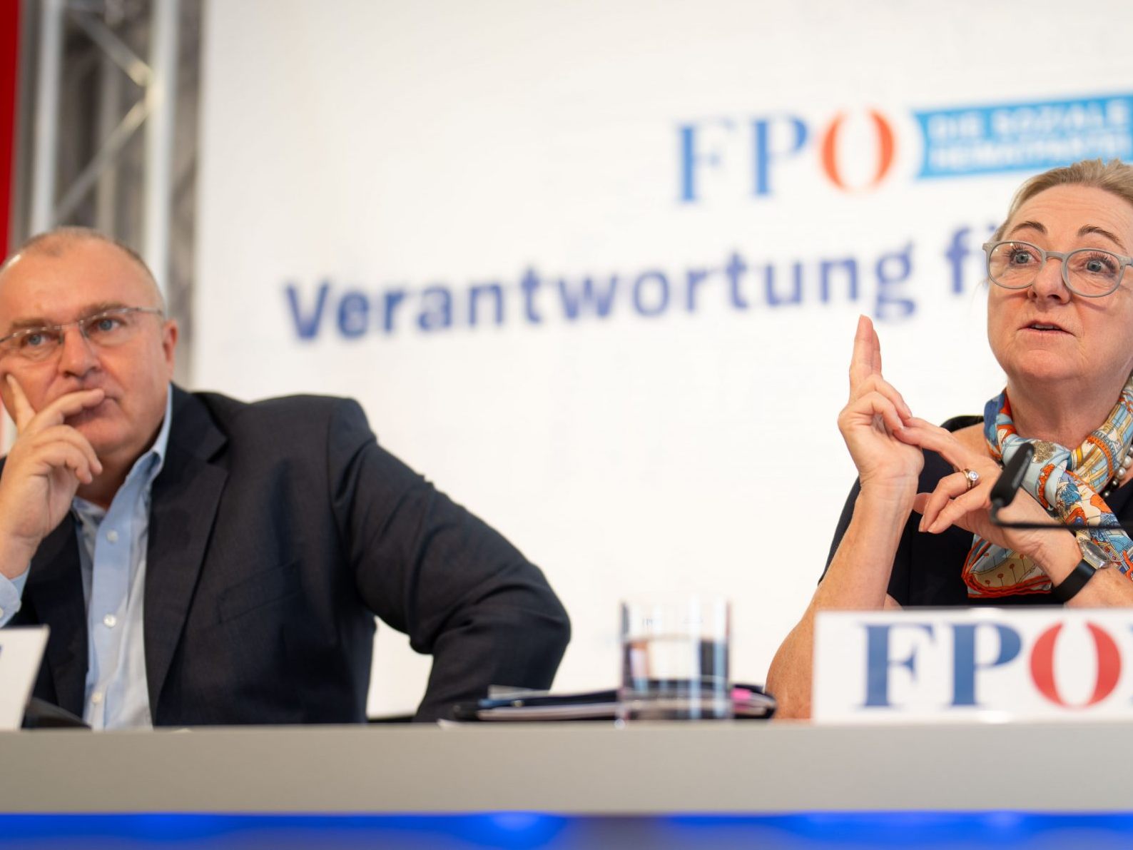 Die FPÖ will die derzeit in der heimischen Wirtschaft grassierende "Verunsicherung" beenden.