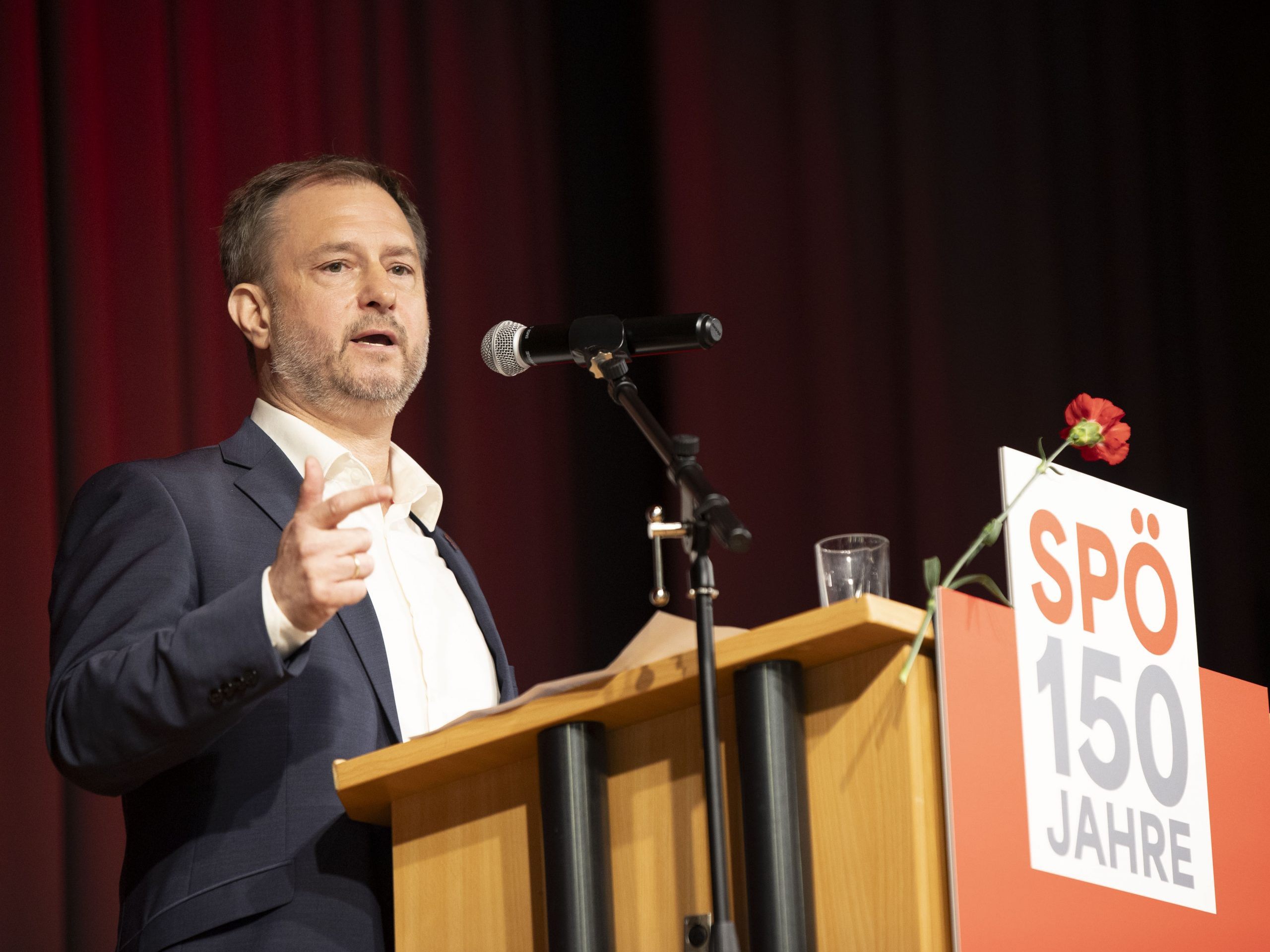 Ungarn dementierte Errichtung von Flüchtlingslager. "Wir werden aus dem Burgenland sehr genau beobachten, was in Vitnyéd tatsächlich passiert", so Fürst (im Bild).