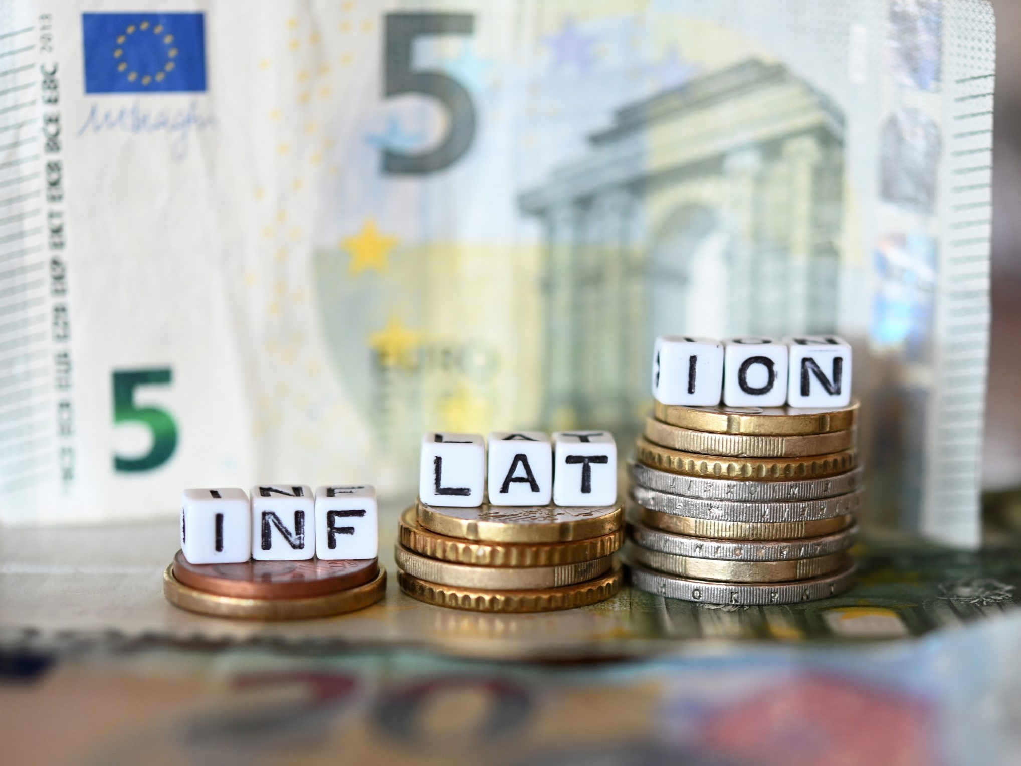 Die Inflationsrate ist im August auf 2,3 Prozent gesunken. Die Inflationsrate ist im August auf 2,3 Prozent gesunken.