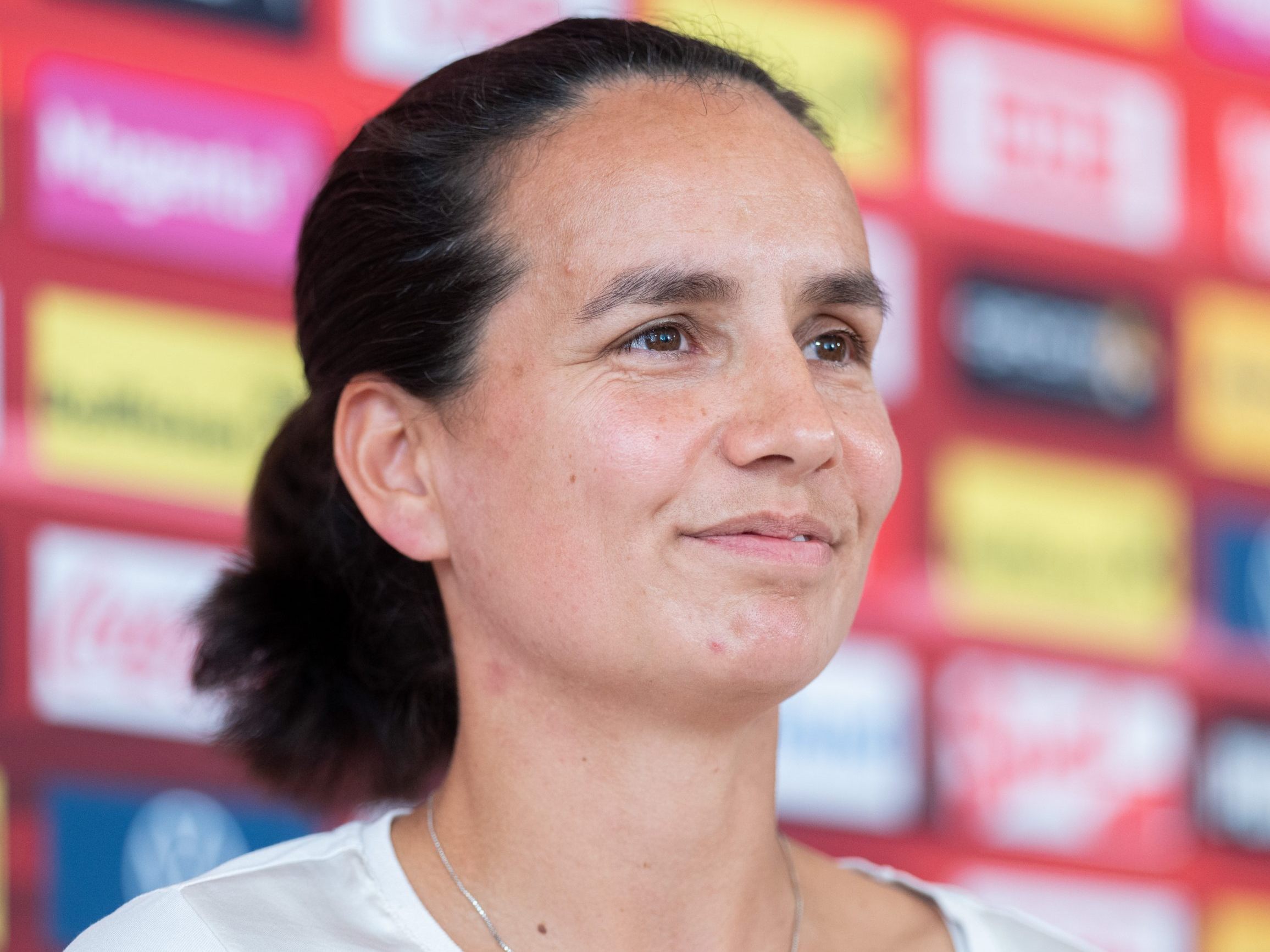 Die ÖFB-Frauen und Teamchefin Fuhrmann wollen zur EM 2025. Die ÖFB-Frauen und Teamchefin Fuhrmann wollen zur EM 2025.